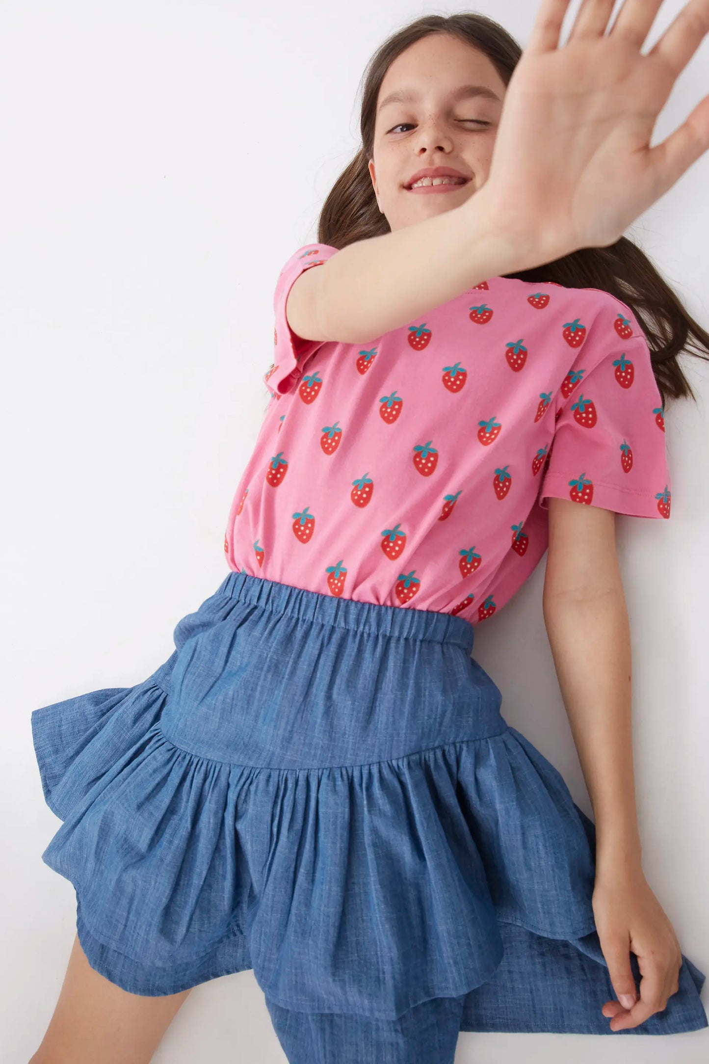 Short denim skirt for girls