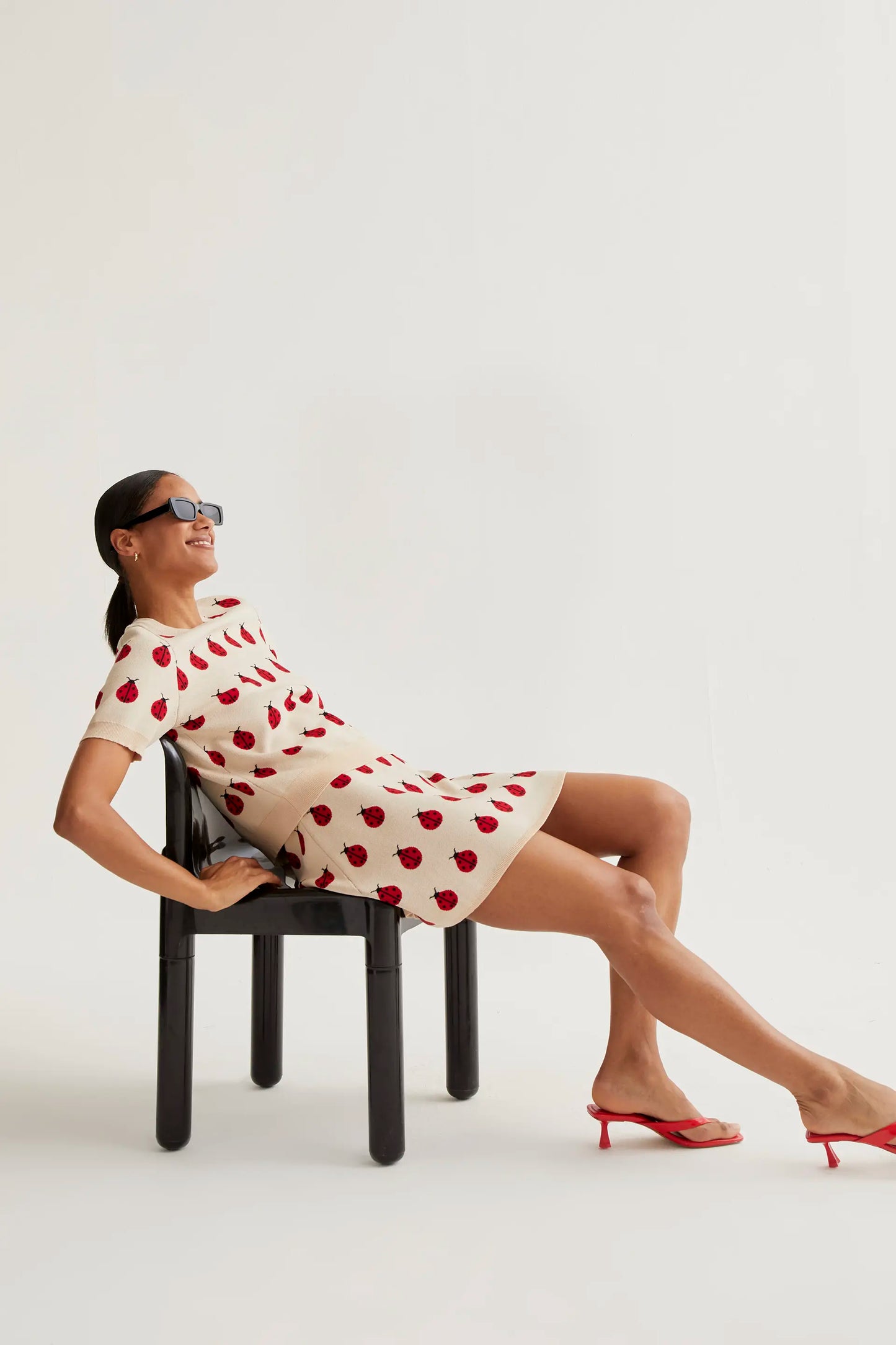 Short skirt with Red Coccinella print
