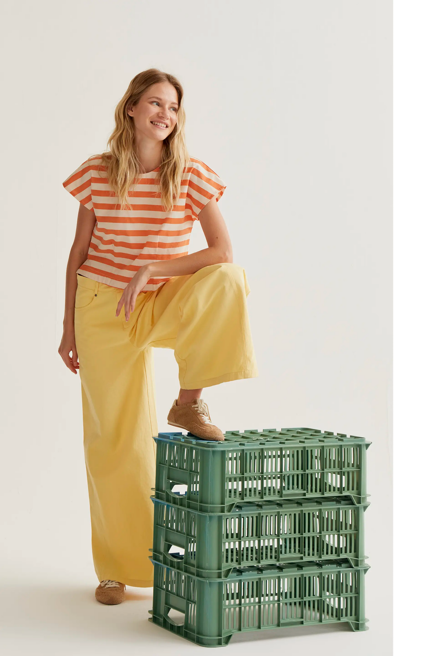 Pantalón wide leg amarillo