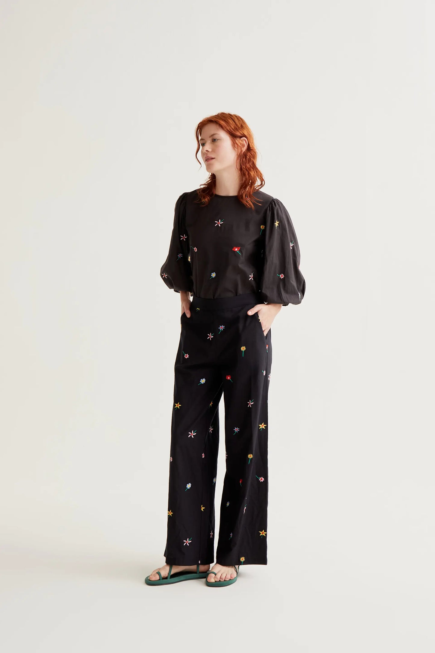 Pantalón con estampado Black Gardener Flowers