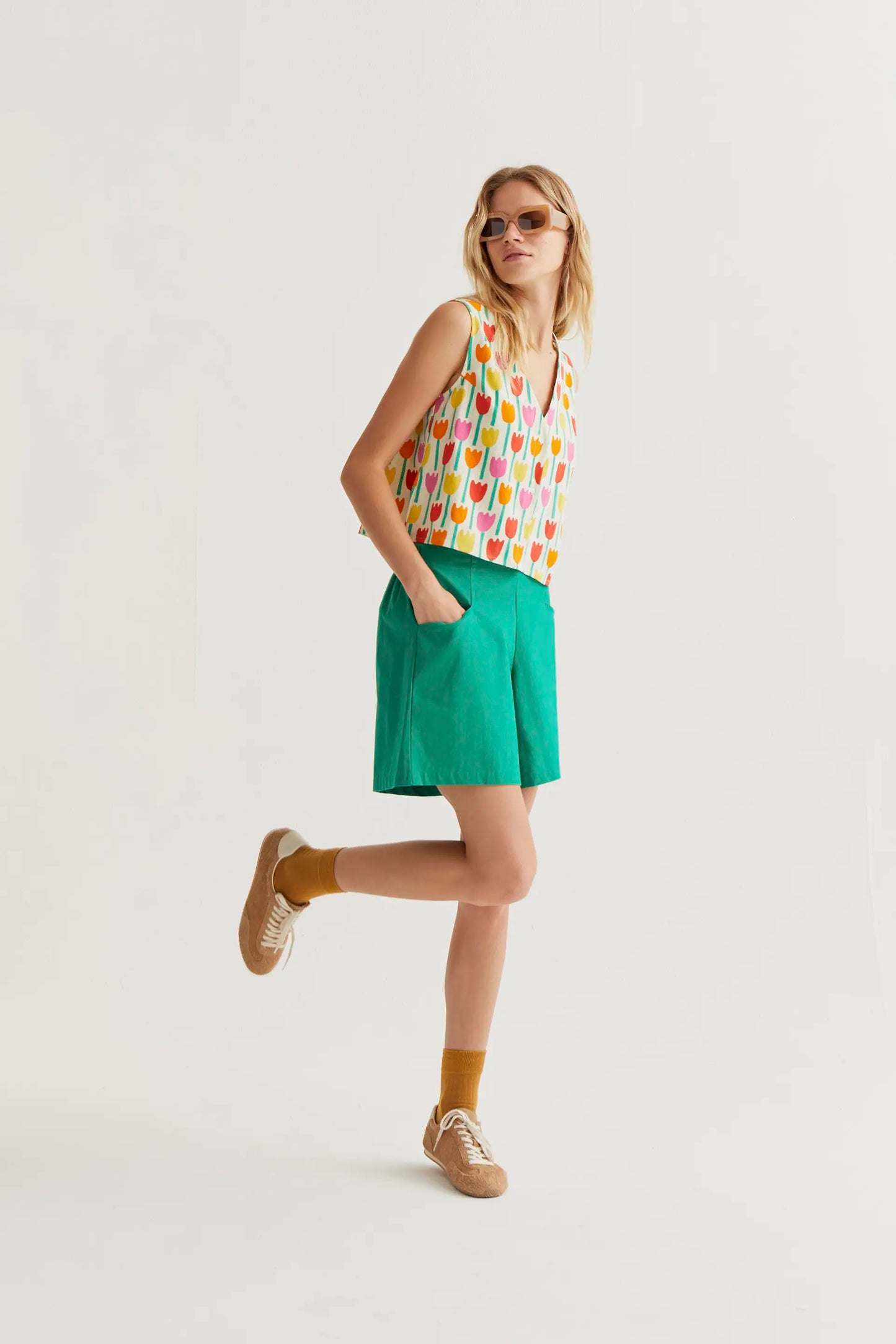 Gilet con stampa a tulipano