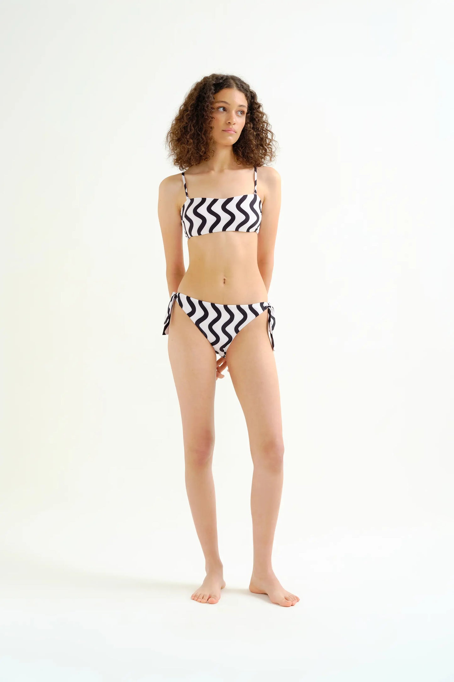 Wave Black & White Print Straight Bikini Top