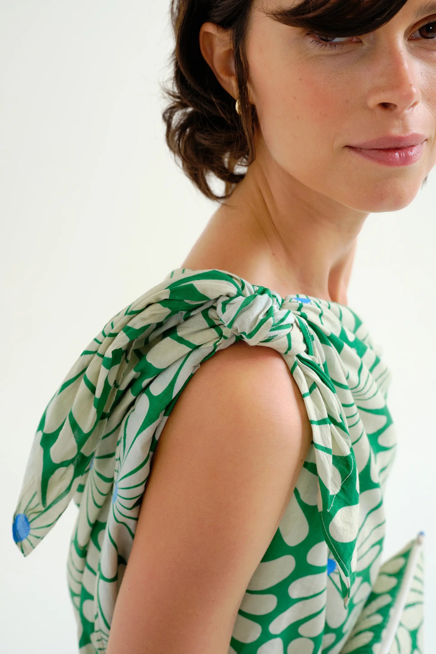 Pareo con estampado Olive Flower Green
