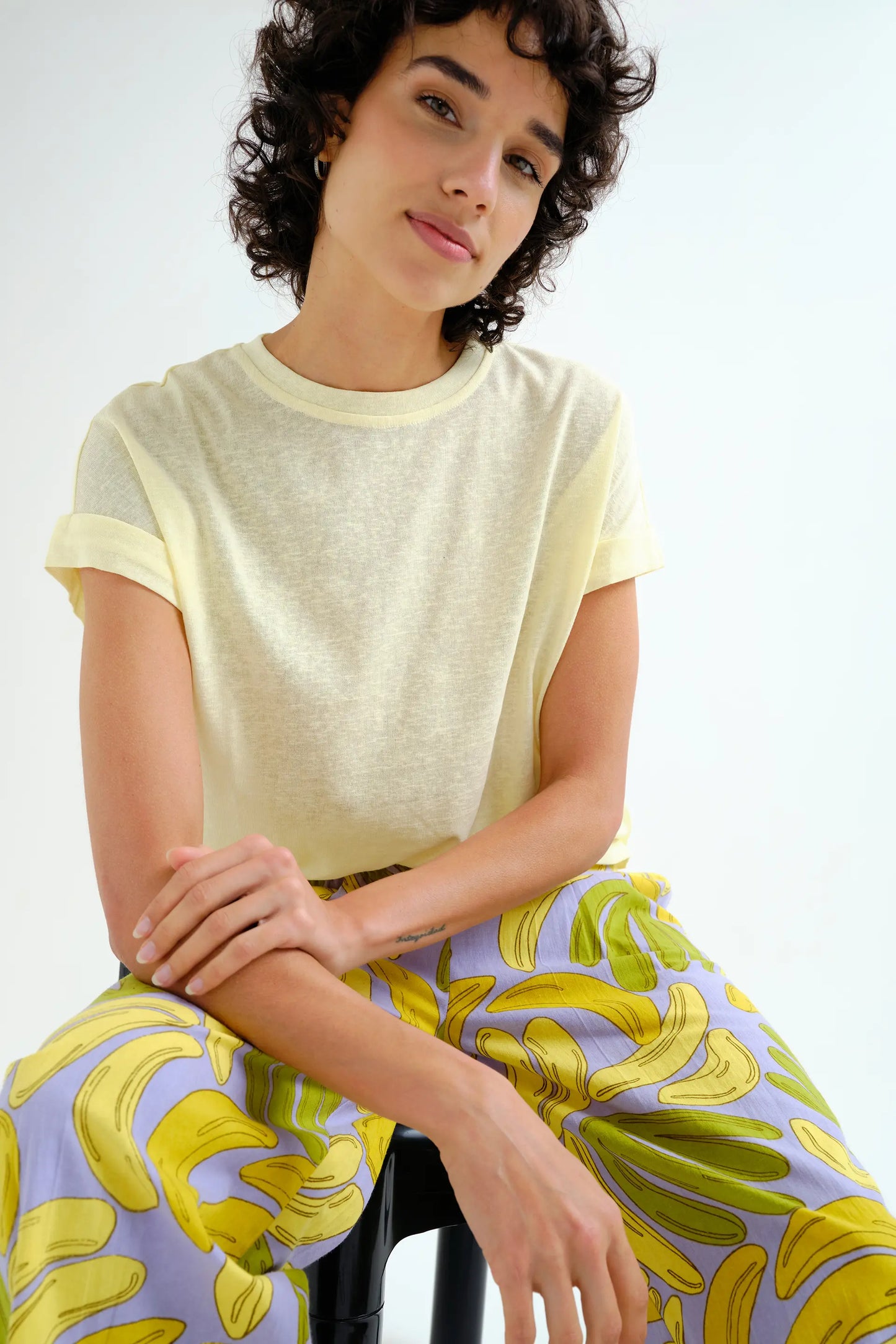 Pantalón con estampado Guineo