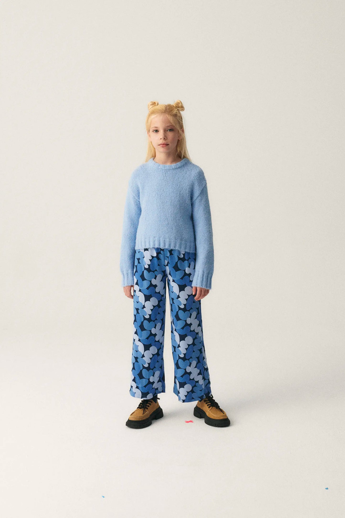 Maglione corto unisex lavorato a maglia blu