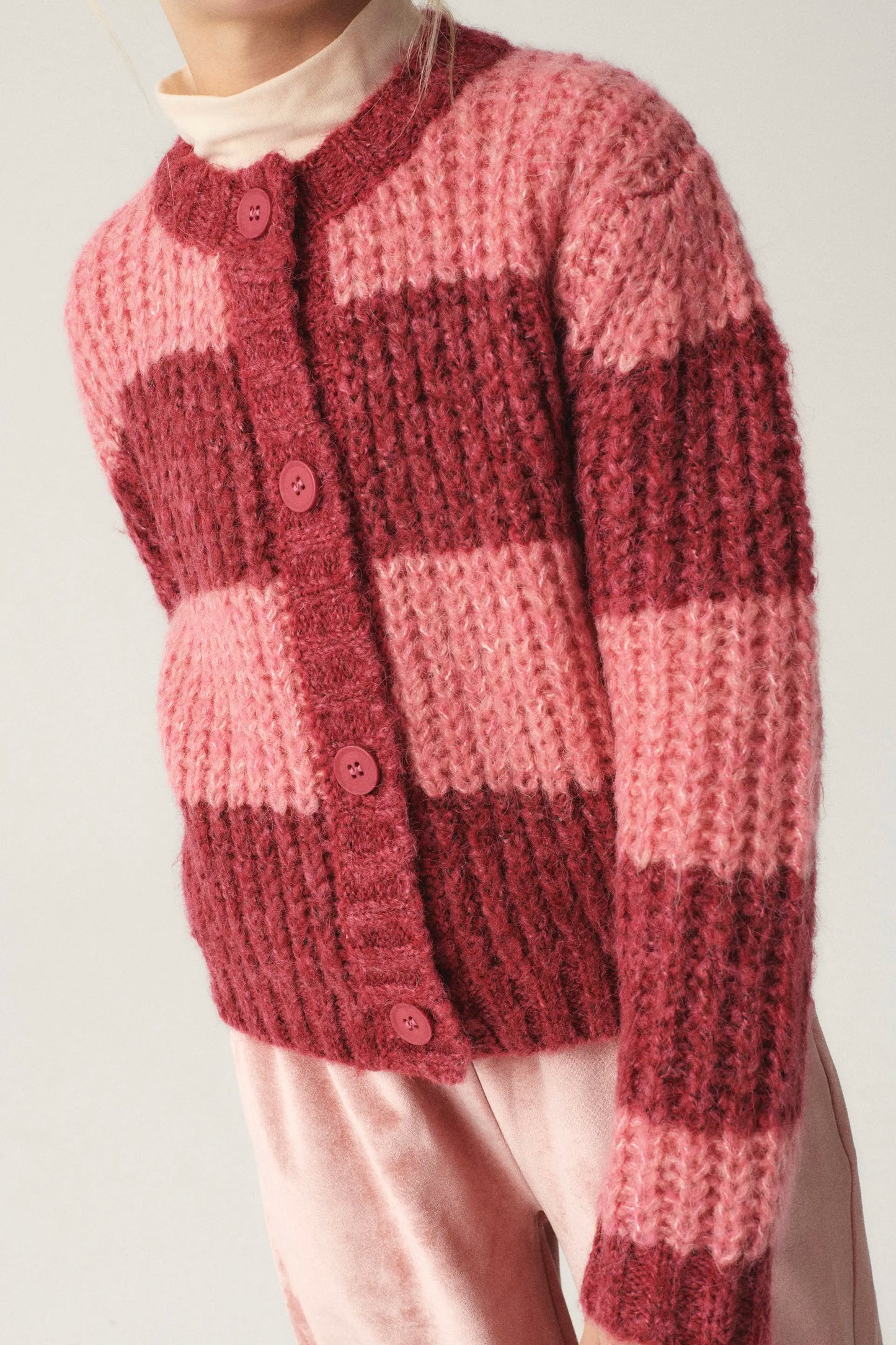 Cárdigan de niña con estampado de rayas rosa