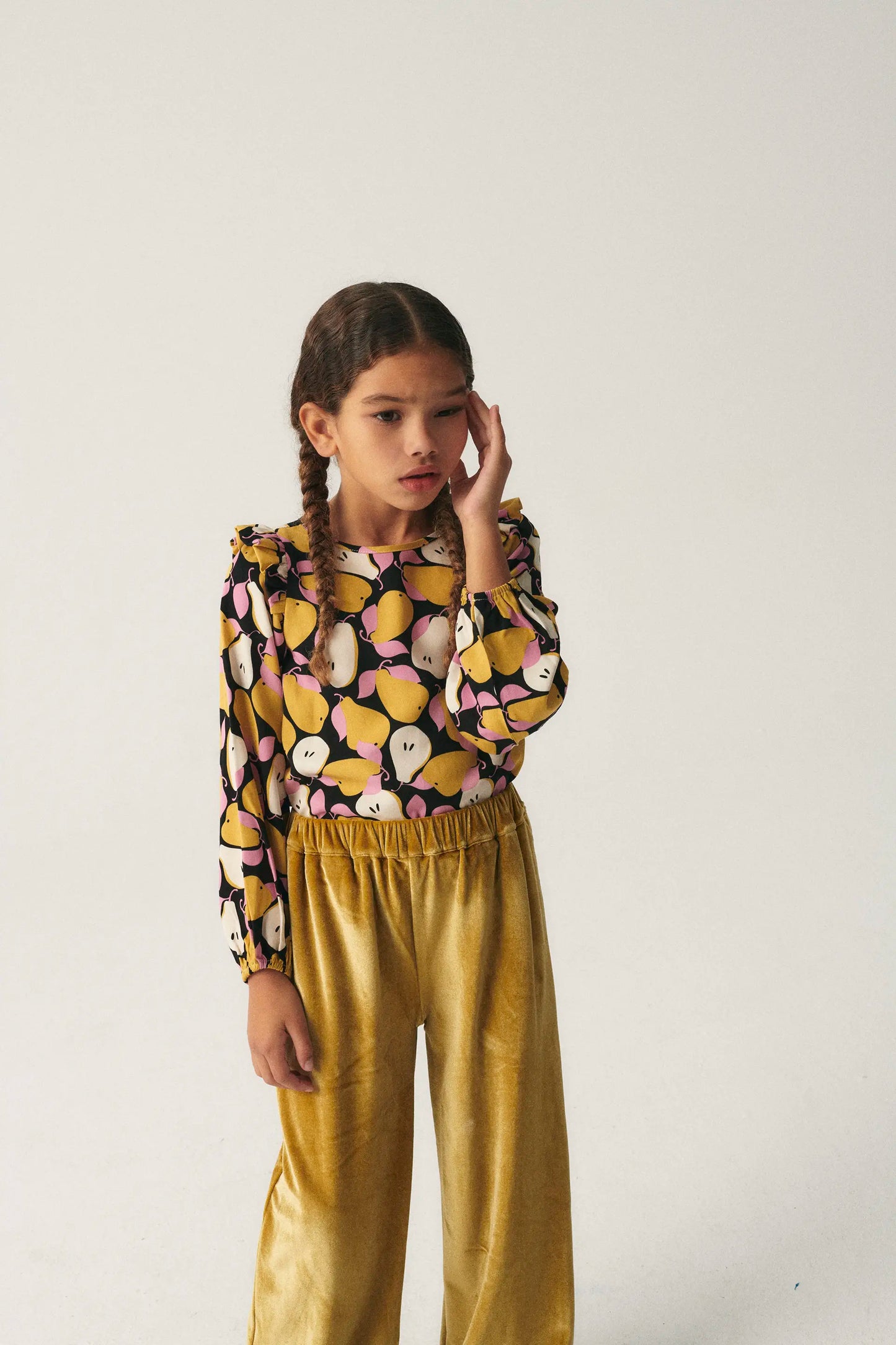 Unisex pants in yellow velvet