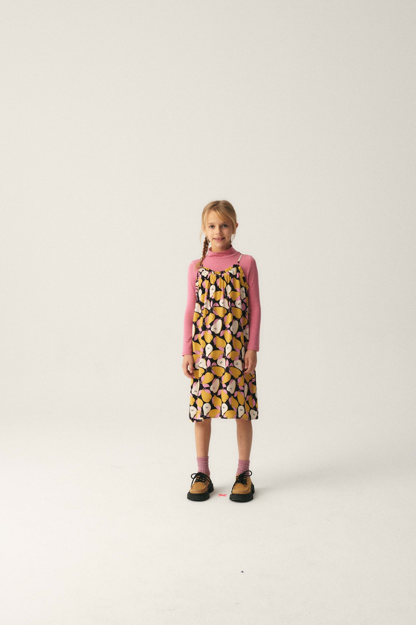 Vestido midi de niña con estampado de peras
