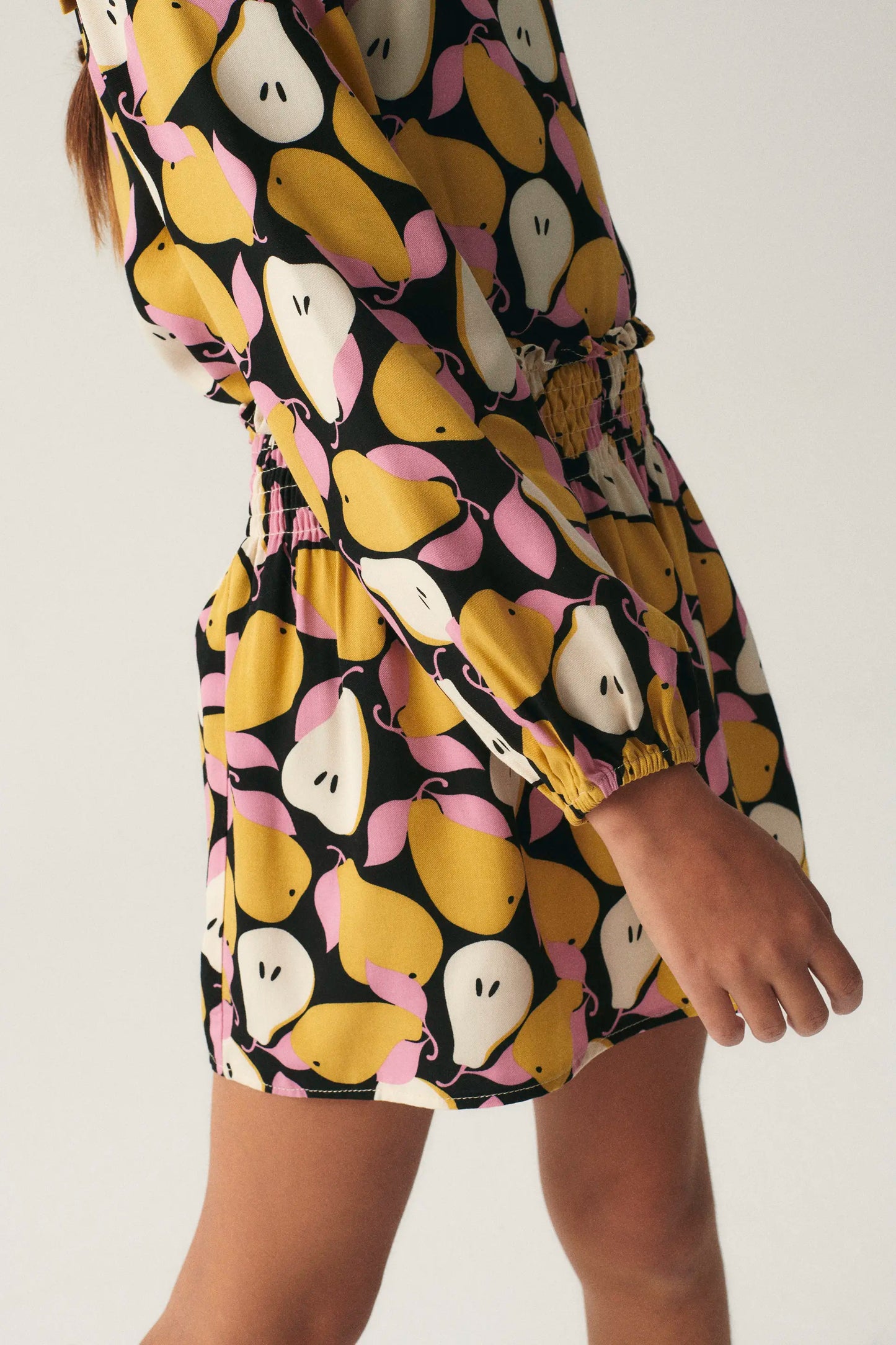 Girl's short skirt with pear print
