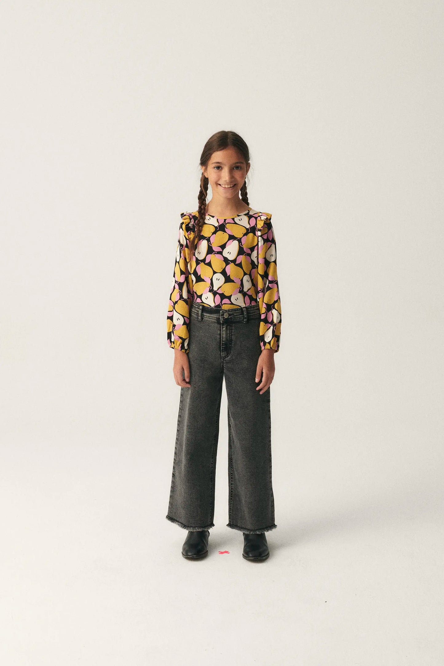 Long black straight girls' jeans