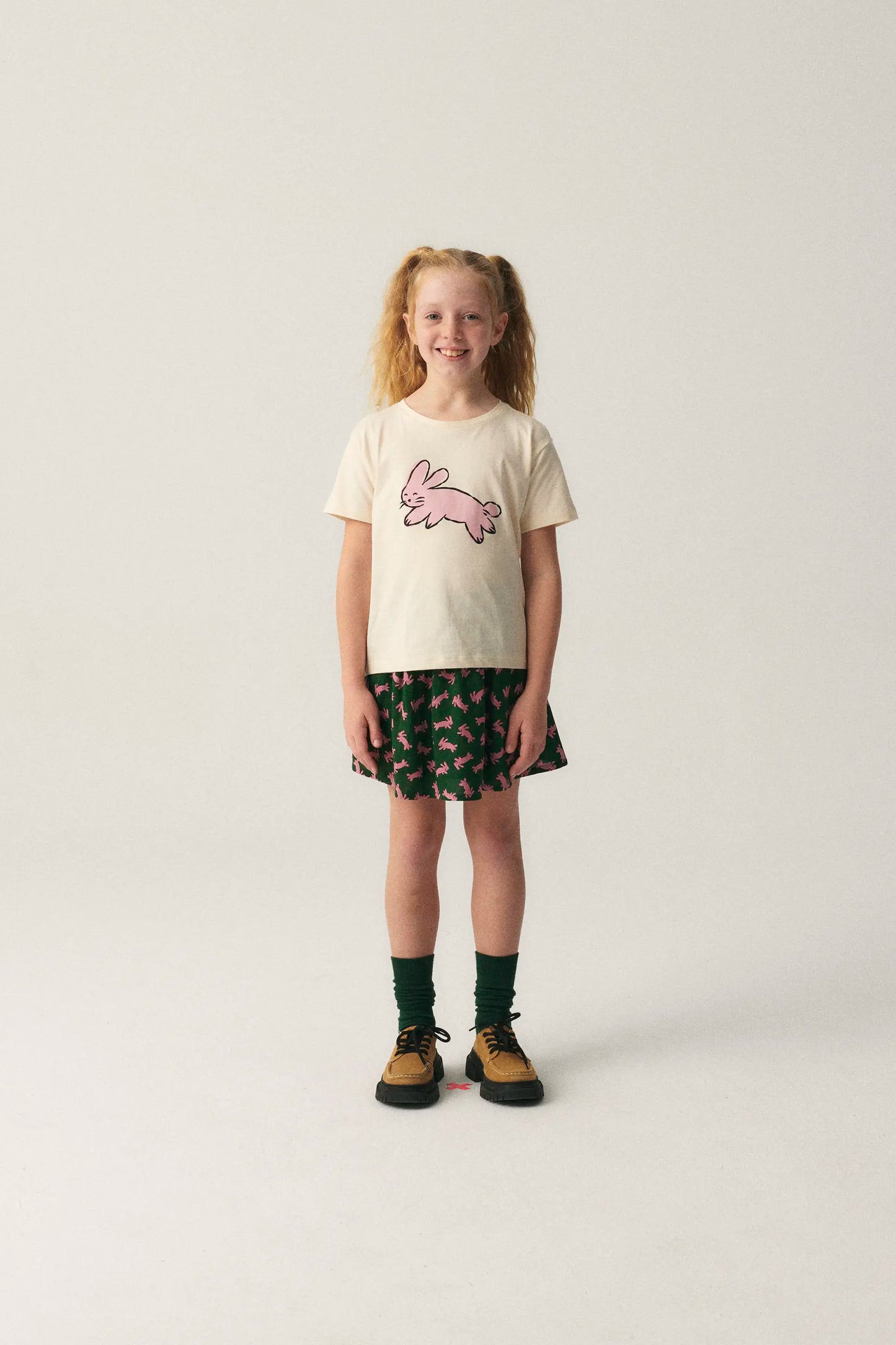 Camiseta unisex de algodón con gráfica de conejo