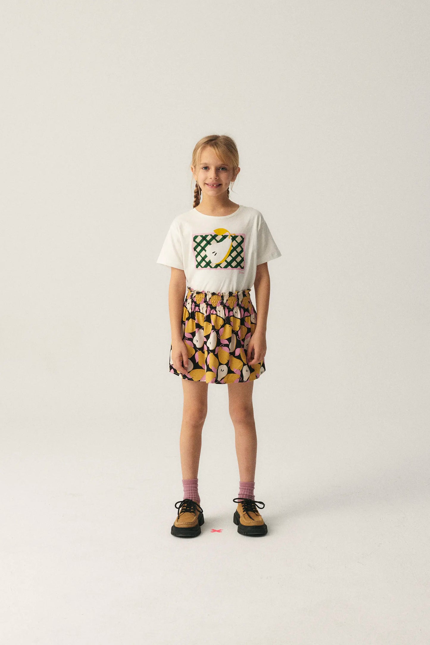 T-shirt unisex in cotone con grafica pera
