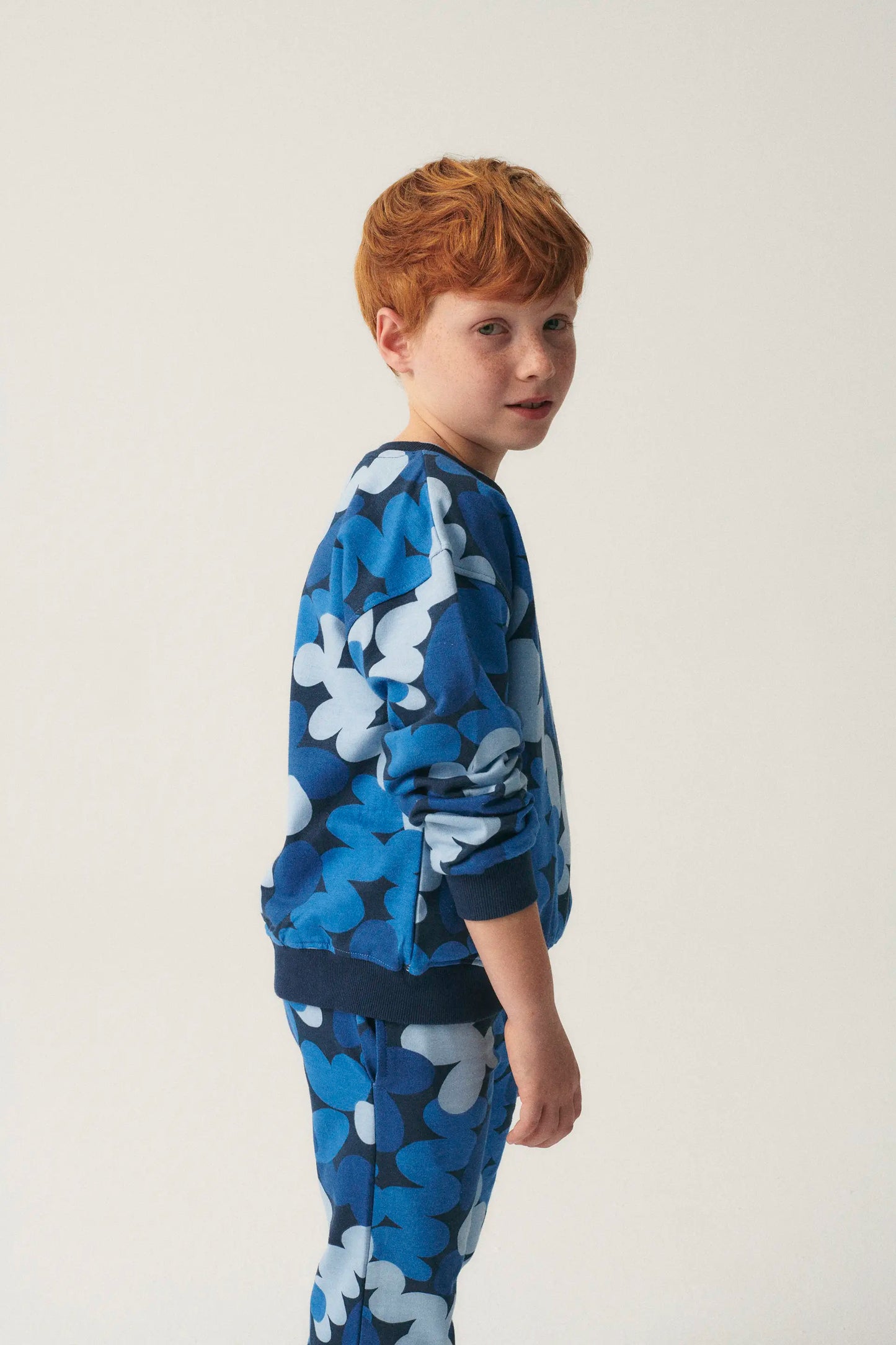 Unisex Blue Abstract Print Plush Sweatshirt
