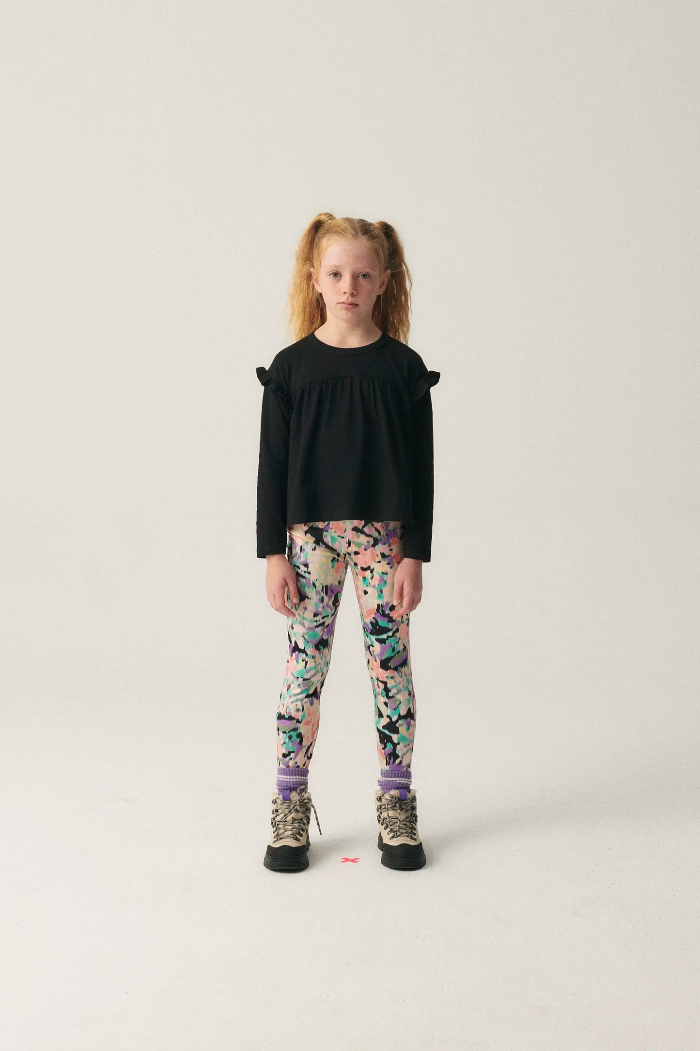 Top de niña con volantes negro
