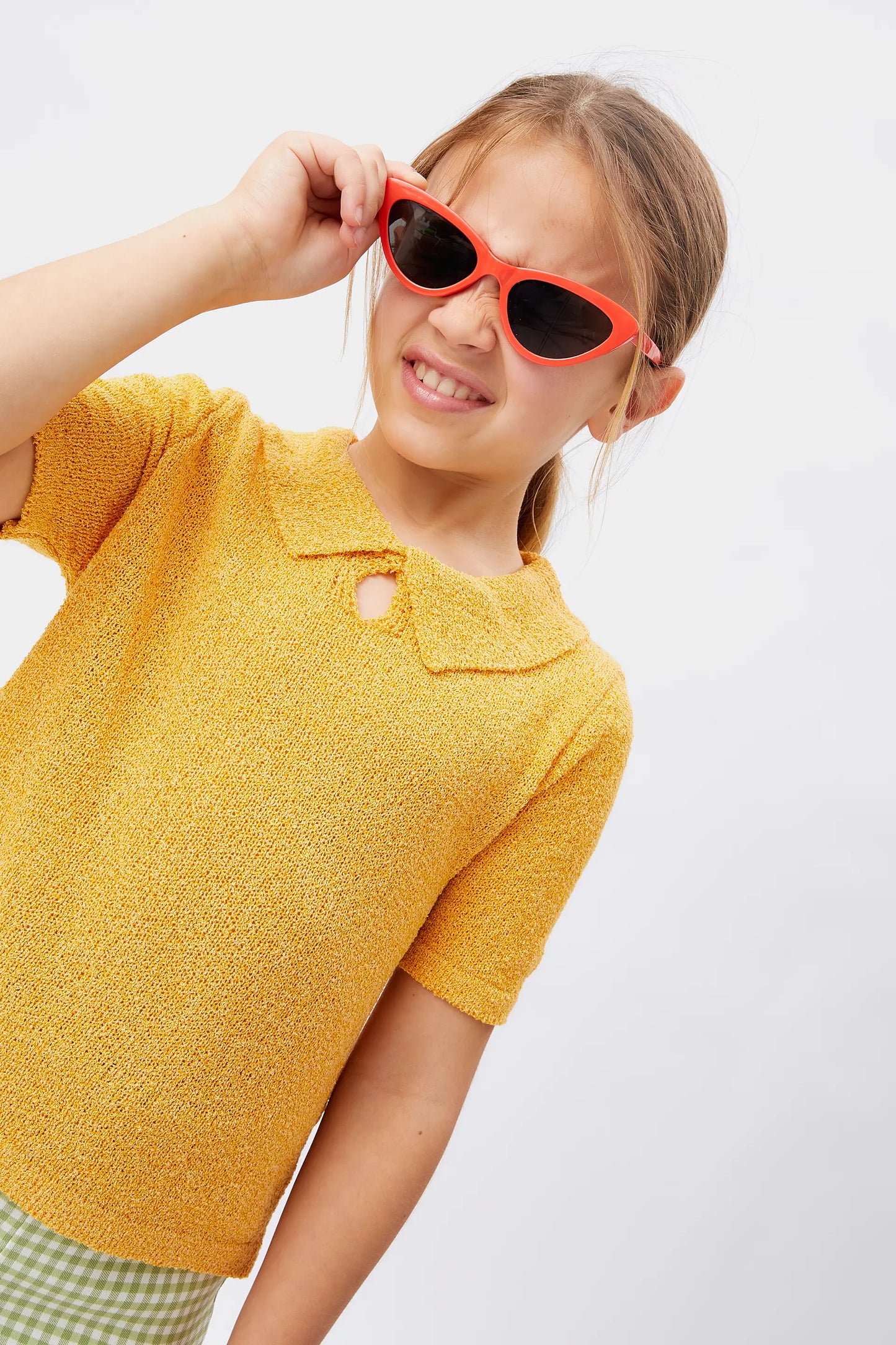 Jersey de niña cuello polo amarillo