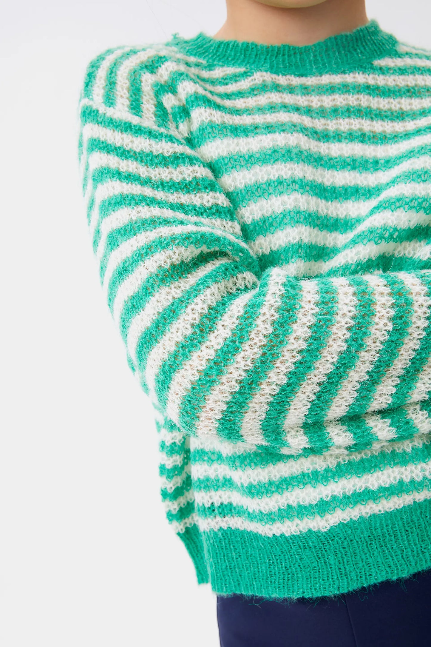 Jersey de niña punto trenzado rayas verde