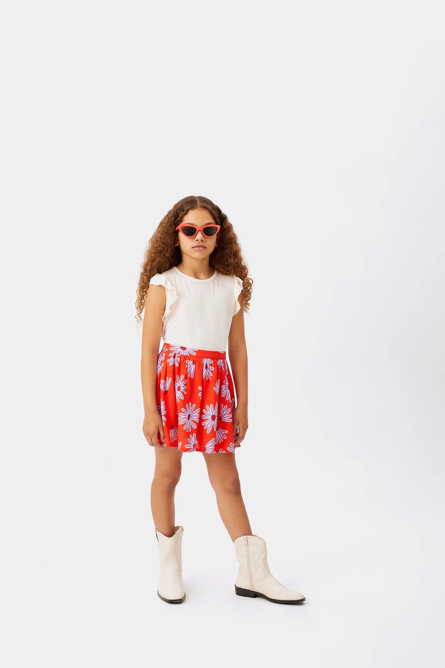 Girl's top with white ruffles