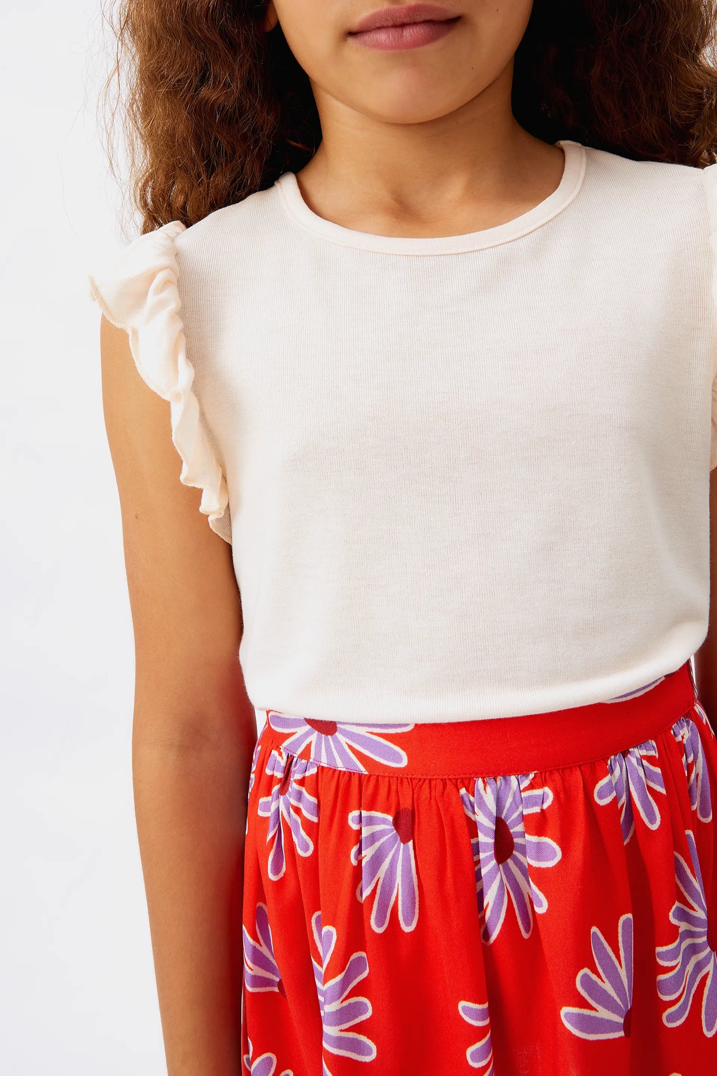 Girl's top with white ruffles