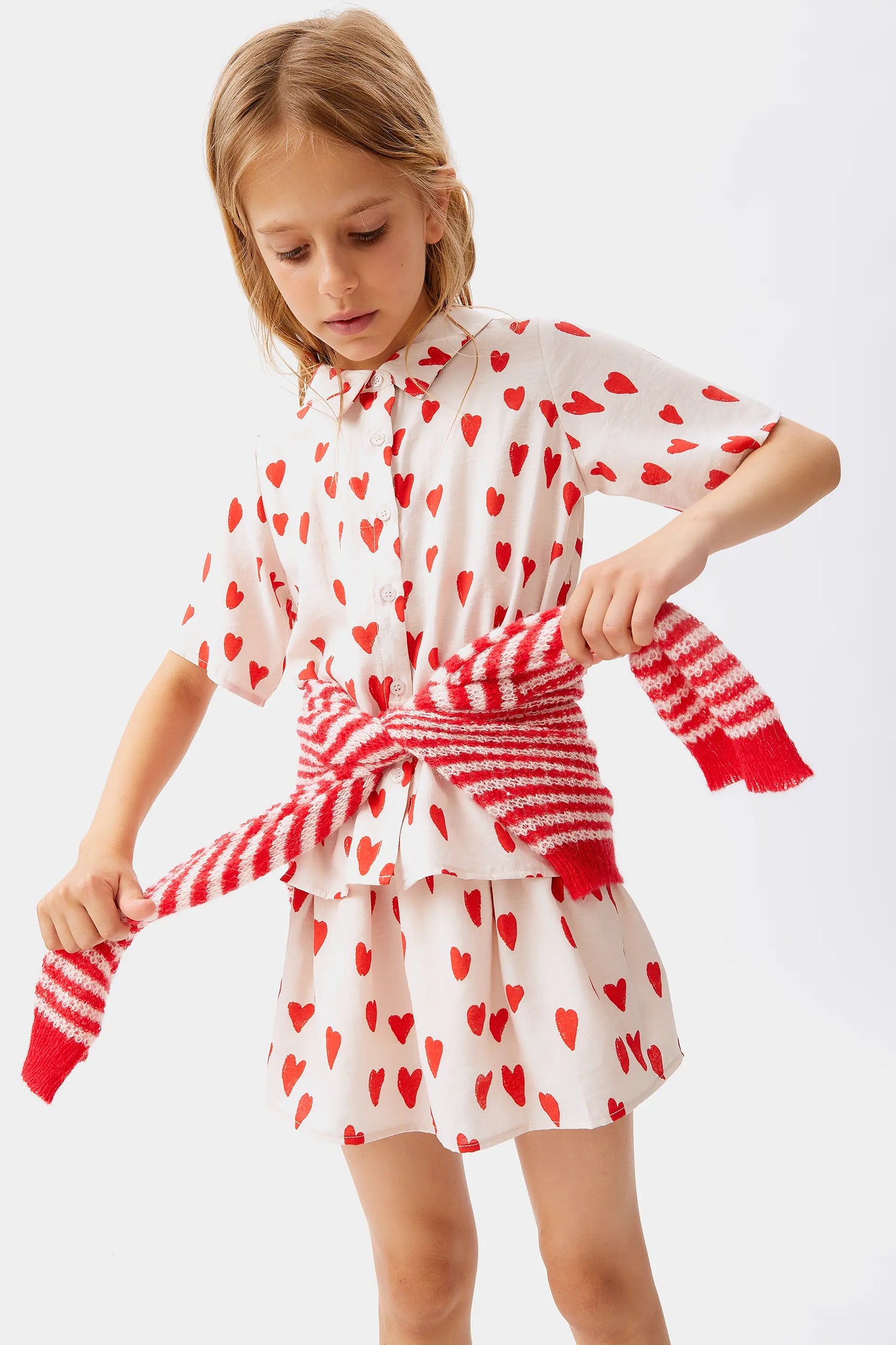 Maglietta da bambina con stampa di cuori