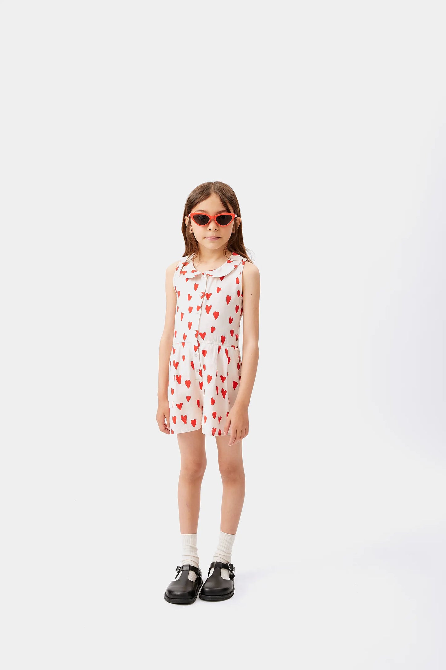 Mono corto de niña estampado corazones