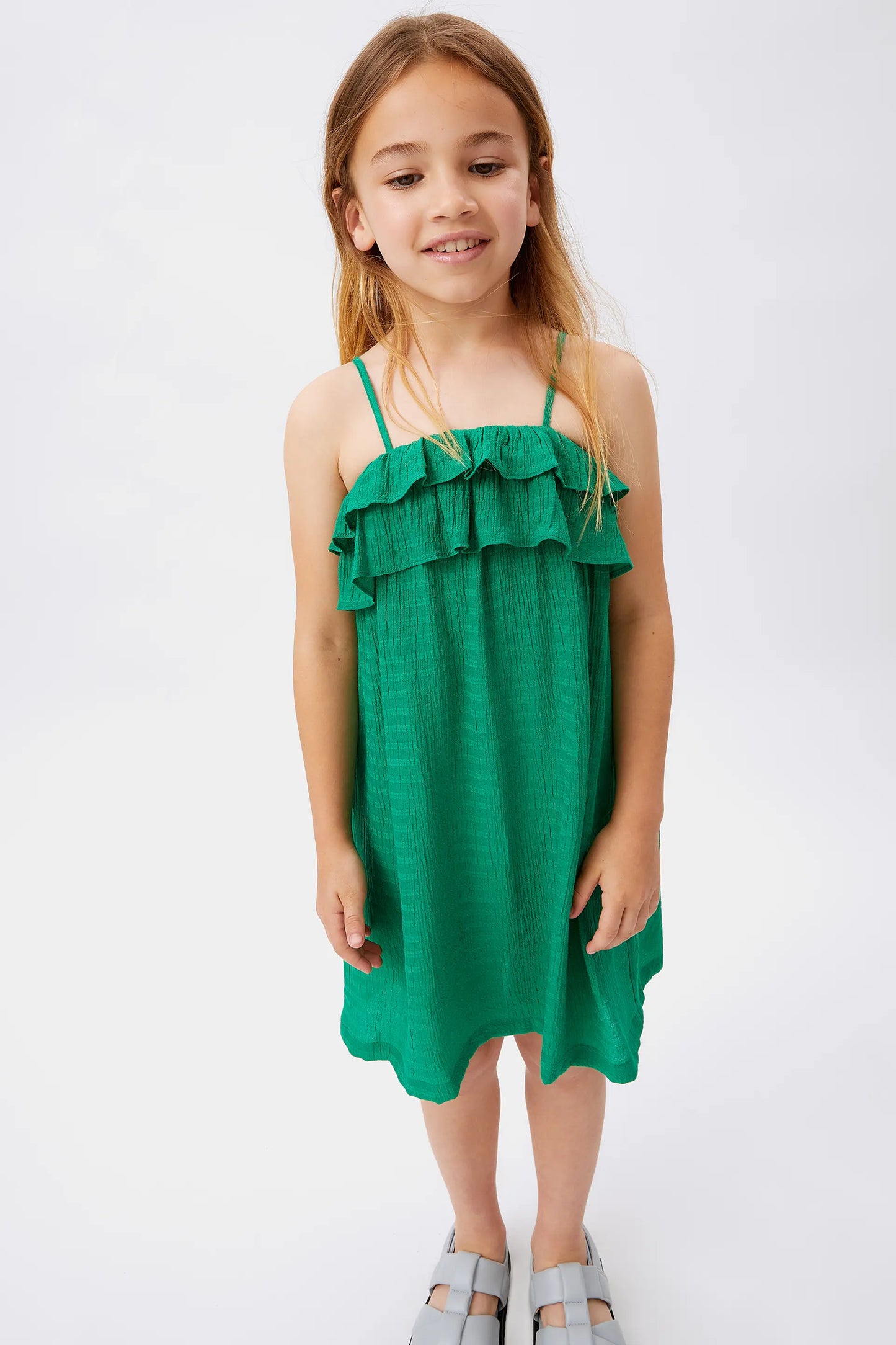 Vestido corto de niña volantes verde