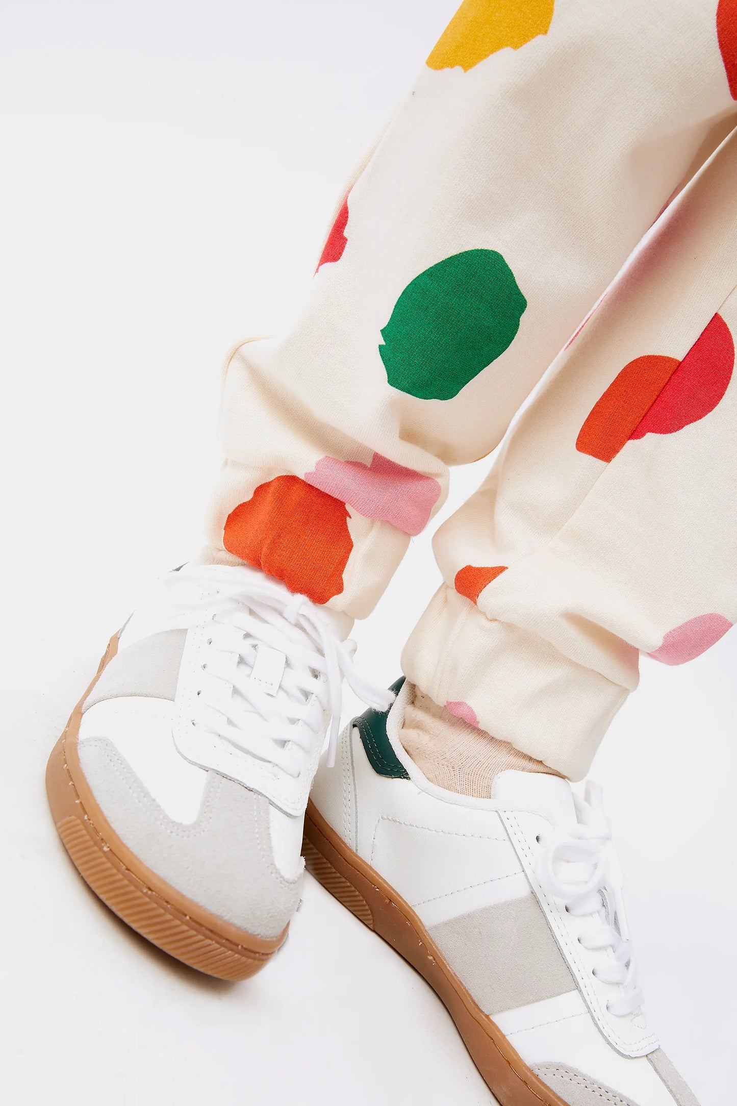 Jogger unisex estampado lunares