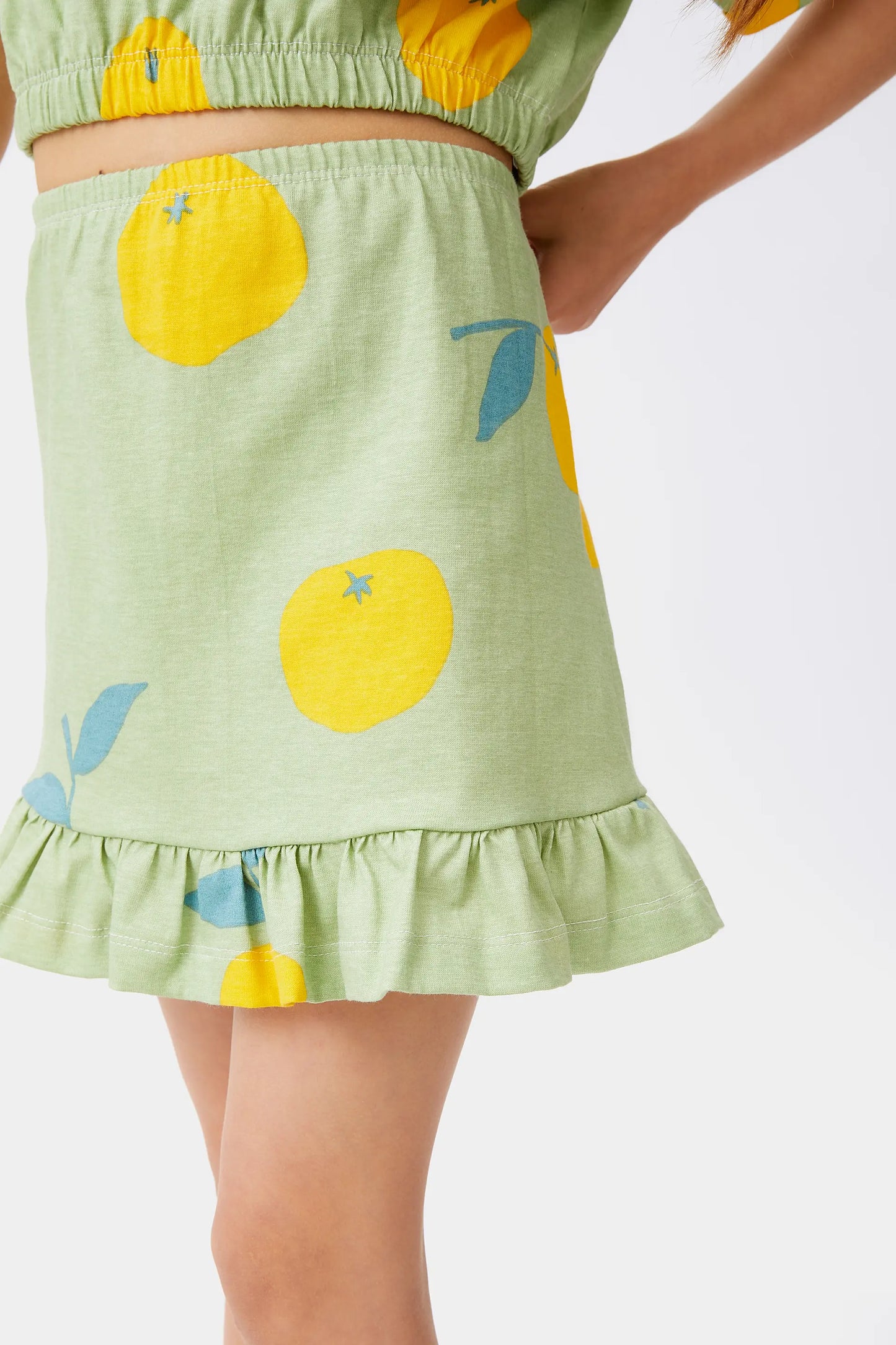 Falda corta de niña estampado Yuzu