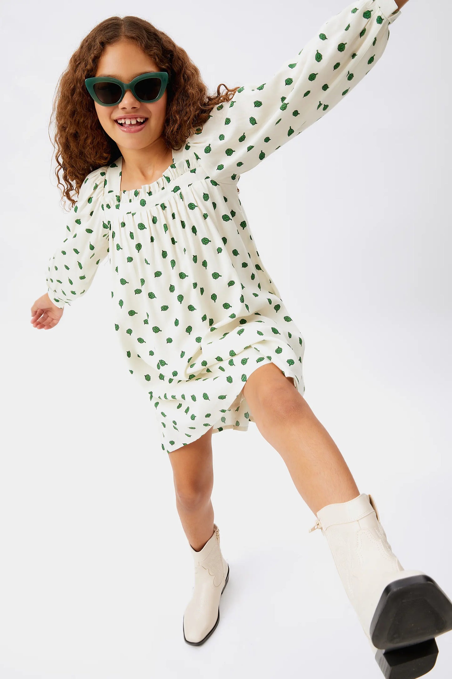 Vestido corto de niña estampado alcachofas