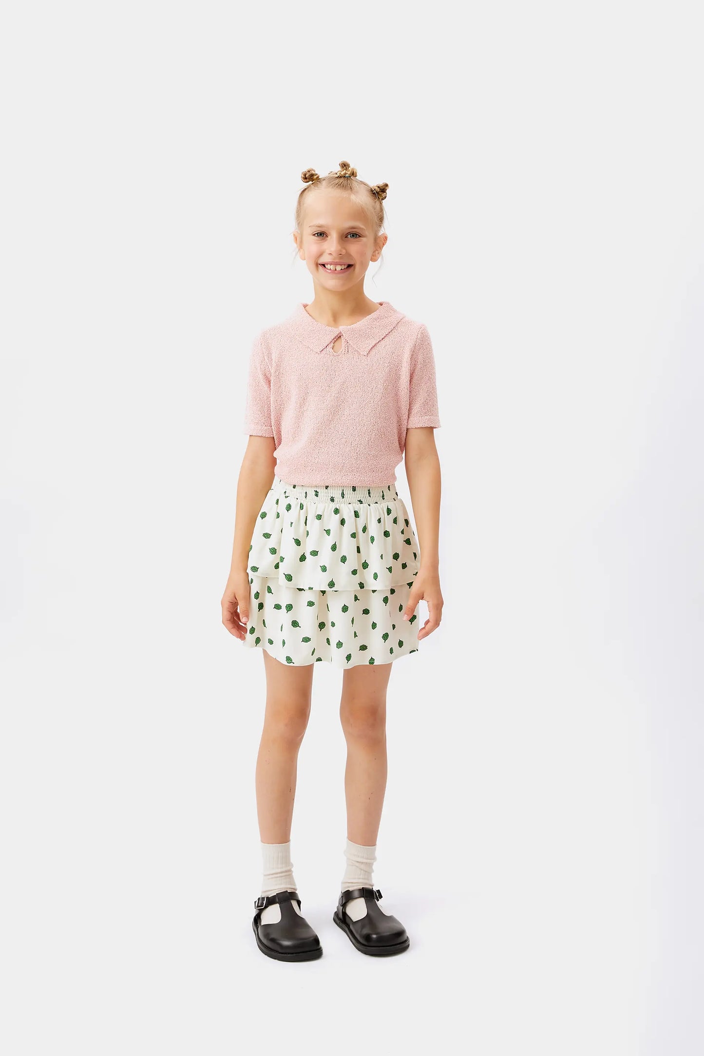 Falda corta de niña estampado alcachofas