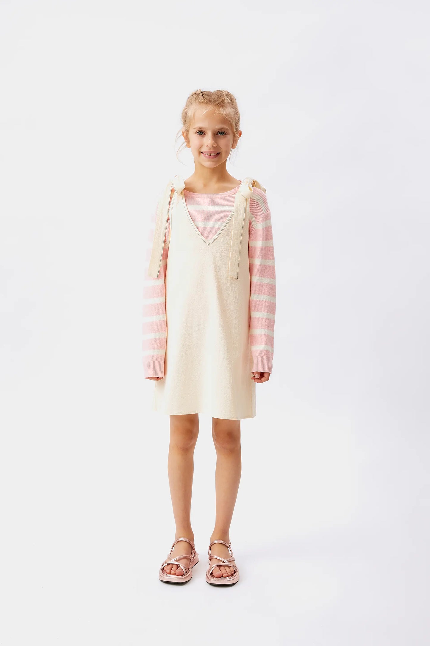 Short white bow girl dress