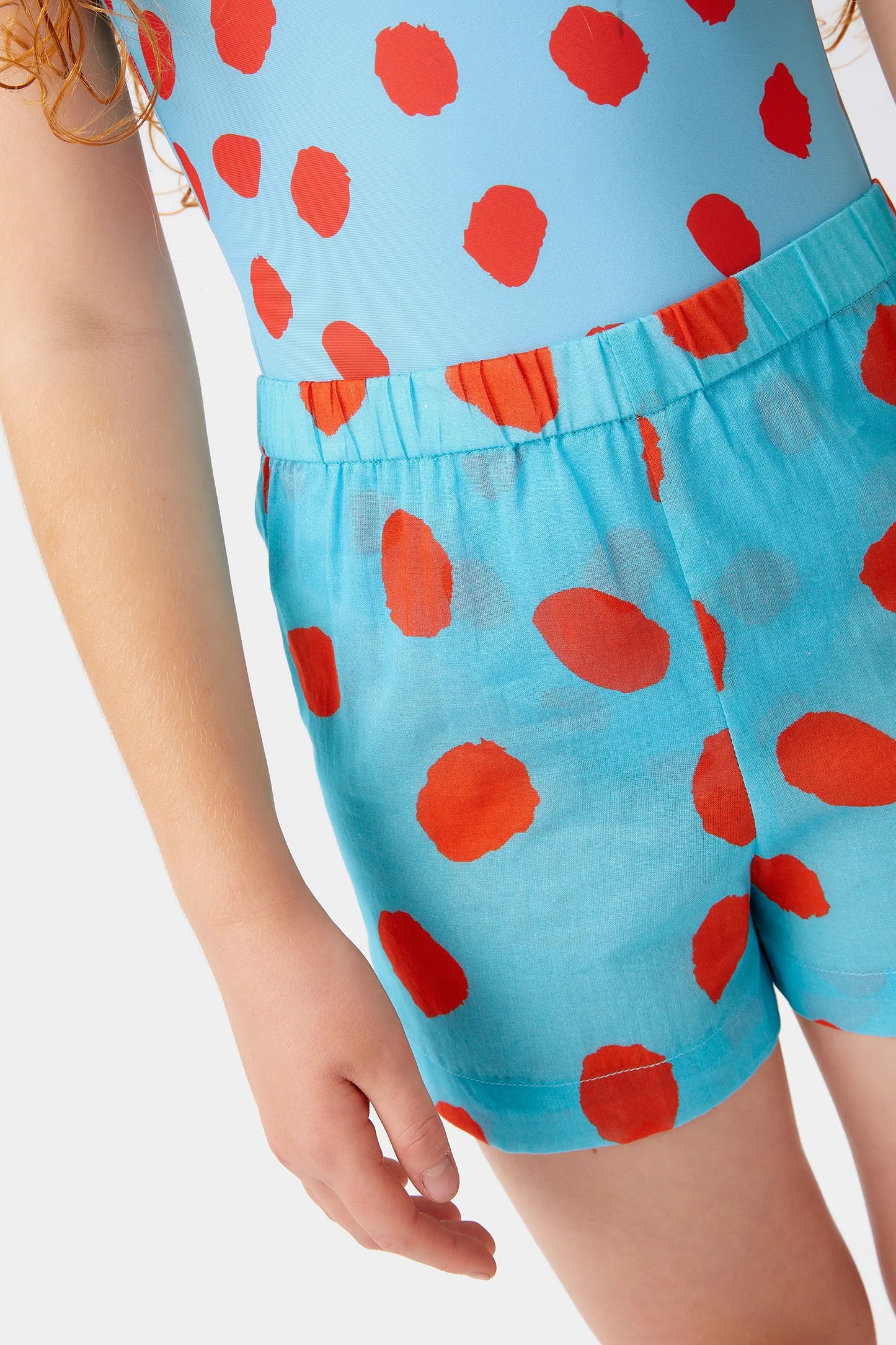 Shorts blu a pois da bambina