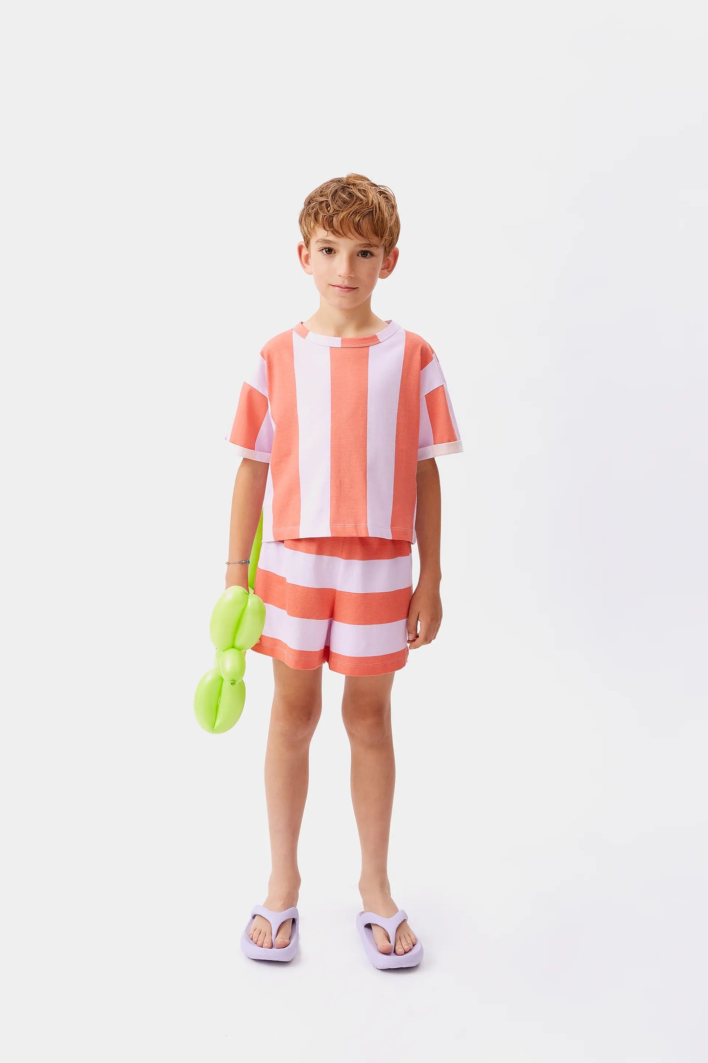 Short unisex de rayas coral y lila