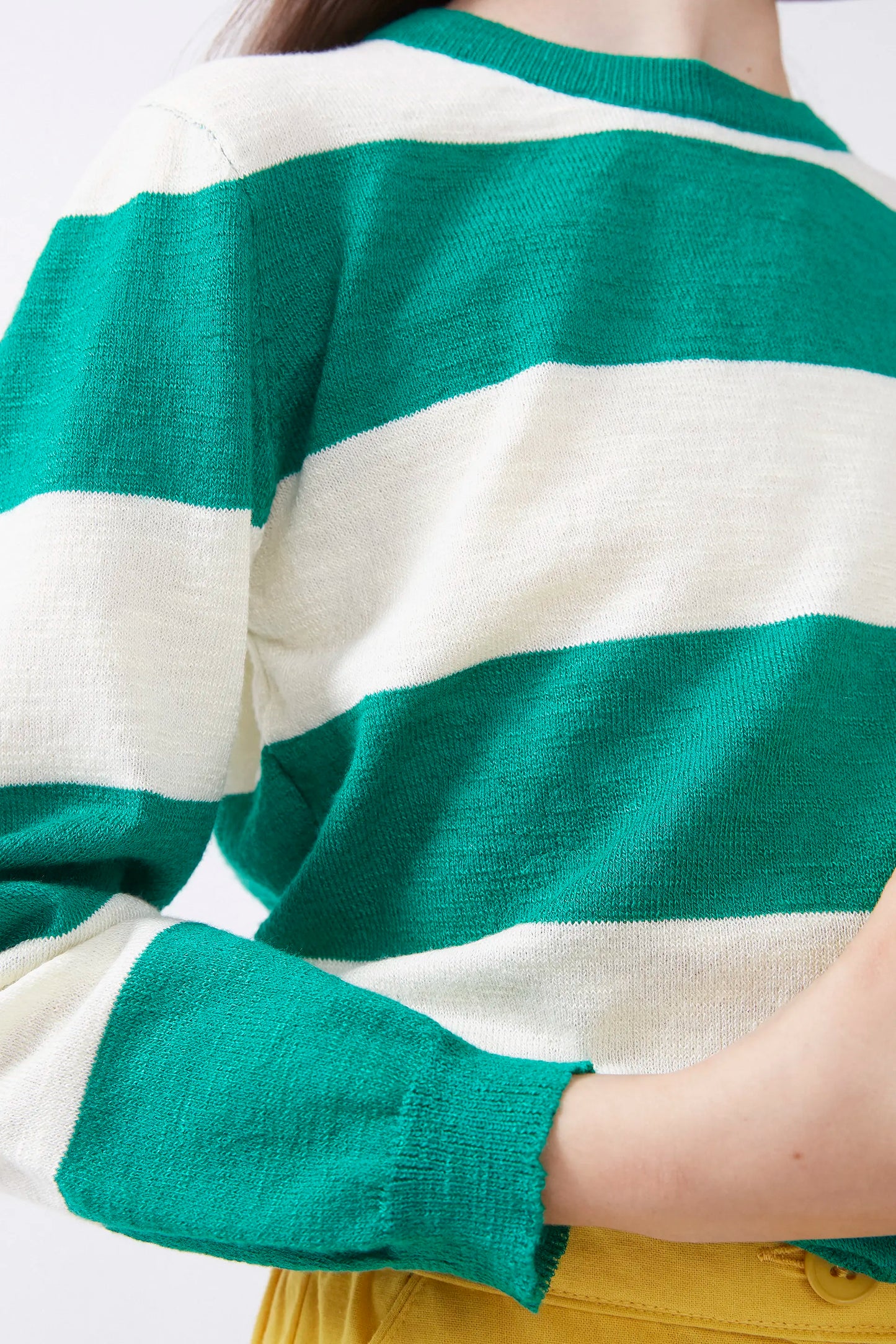 Maglione unisex con stampa a righe verdi