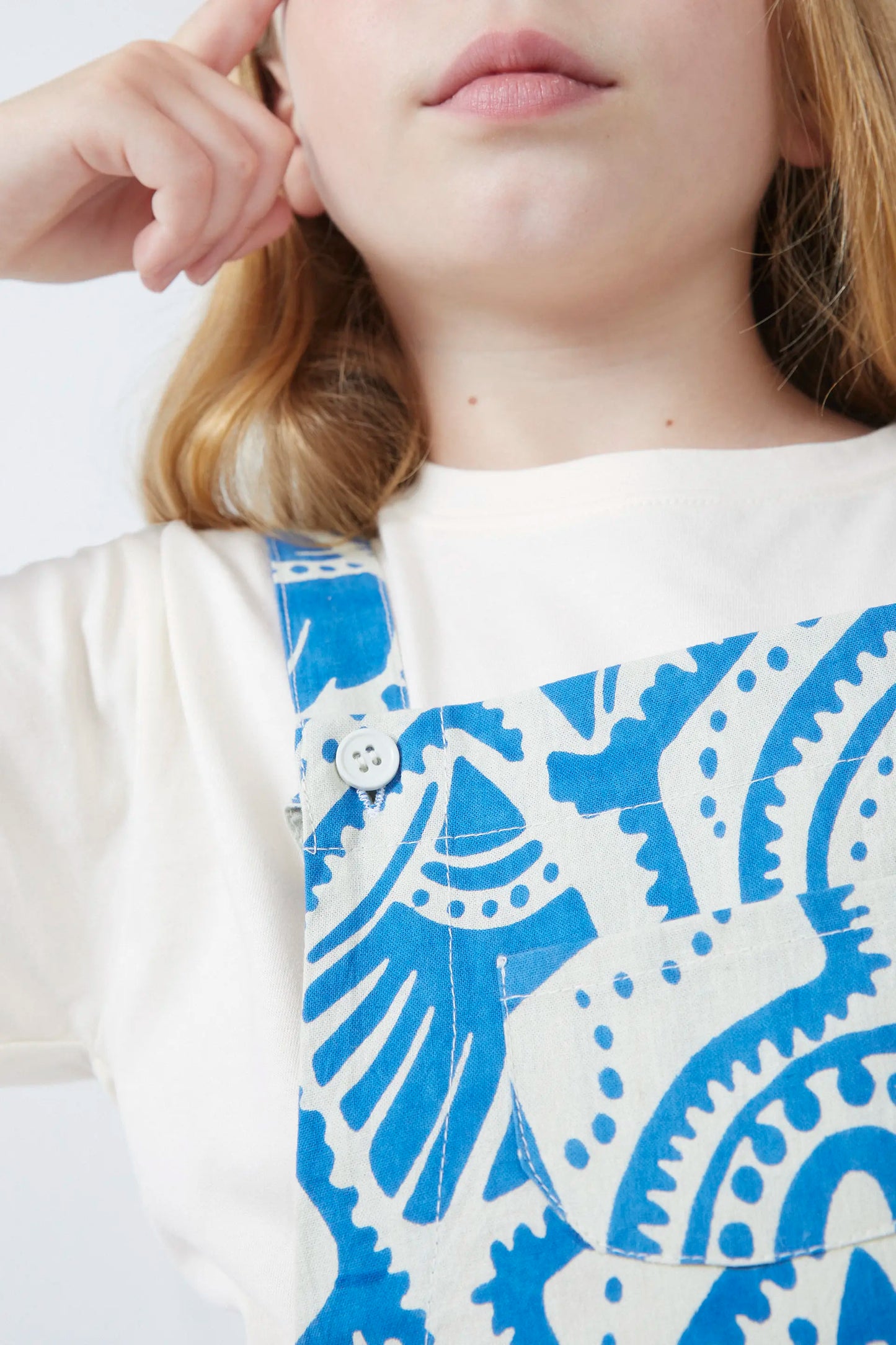 Aquaria print girl's pinafore