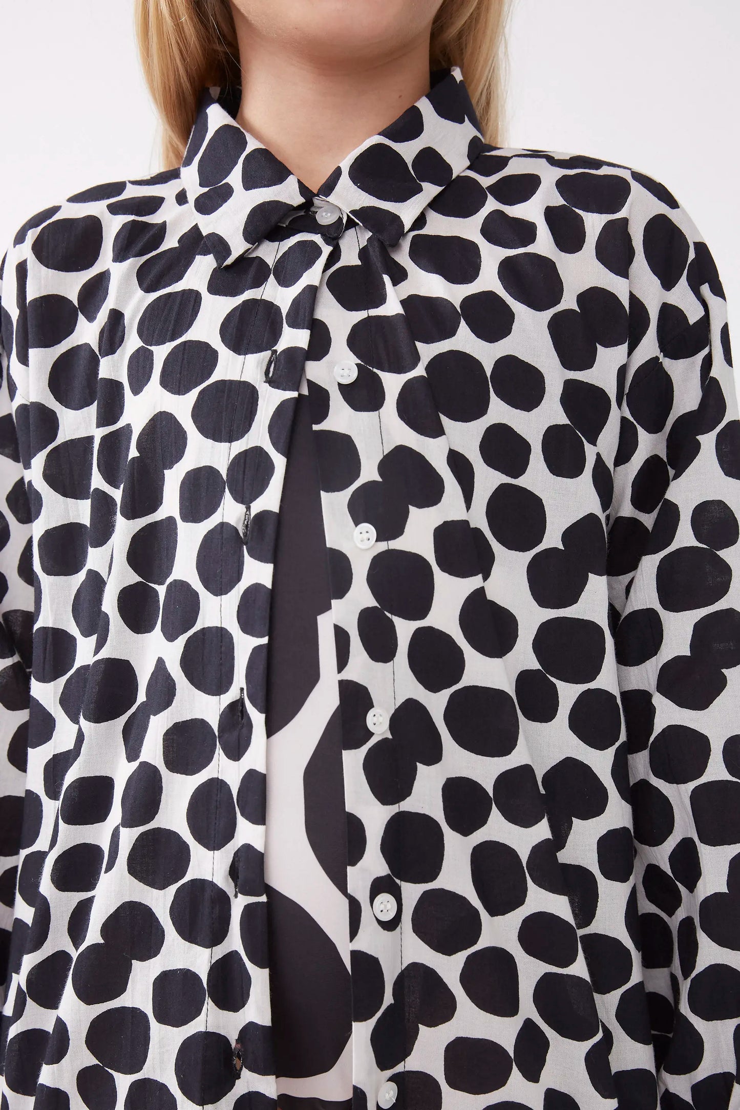 Camisa unisex estampado Terrazo