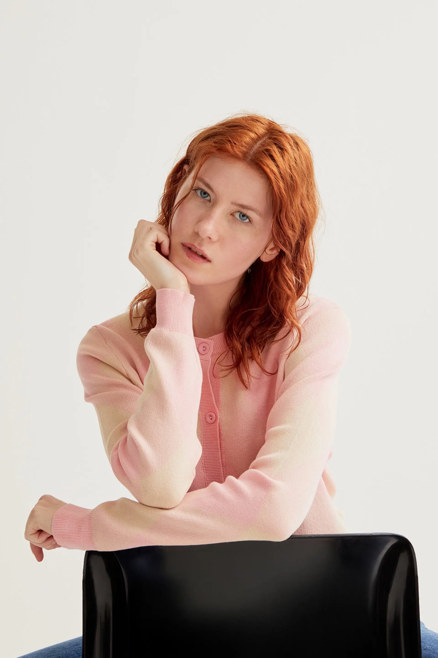 Cárdigan punto con estampado rombos rosa