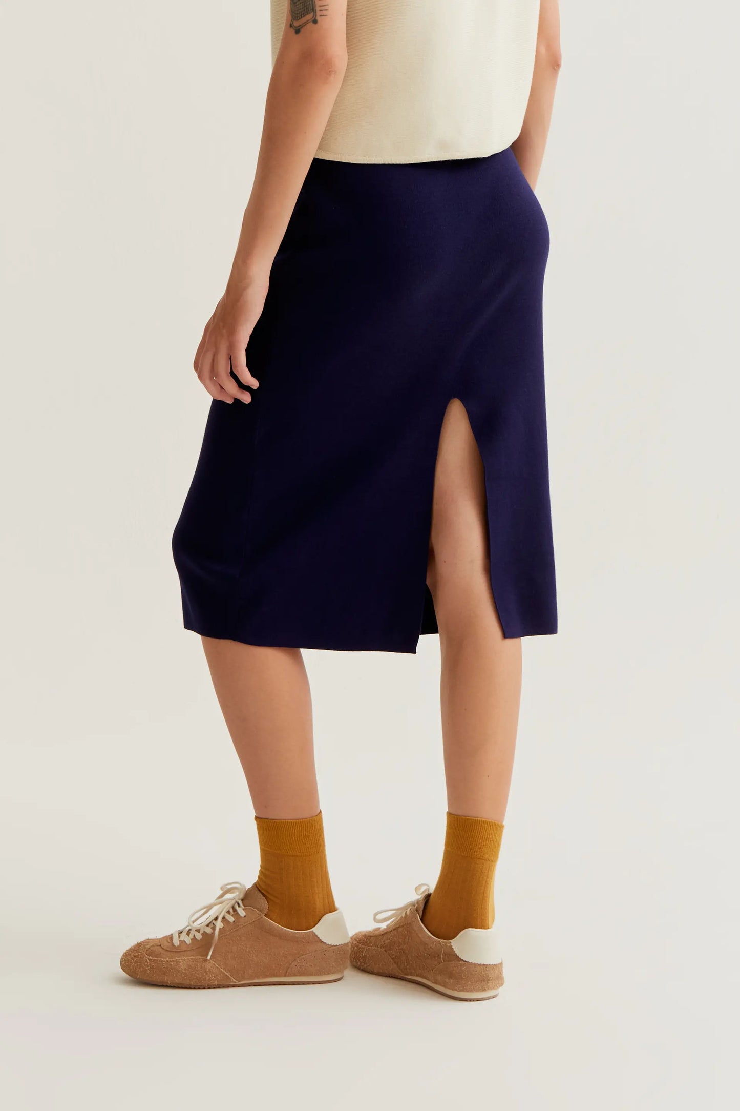 Navy blue knit midi skirt