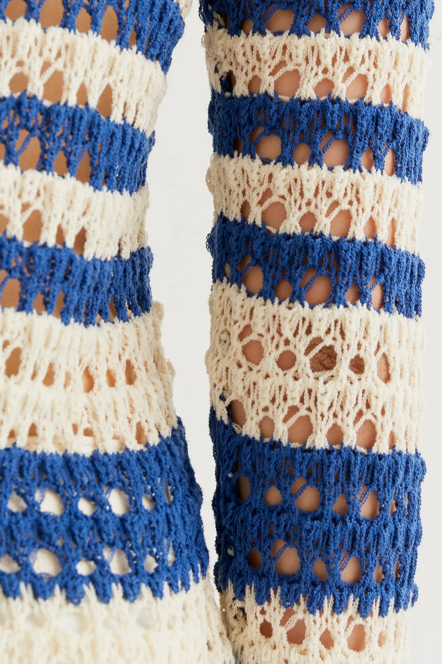 Top punto calado con rayas blanco y azul