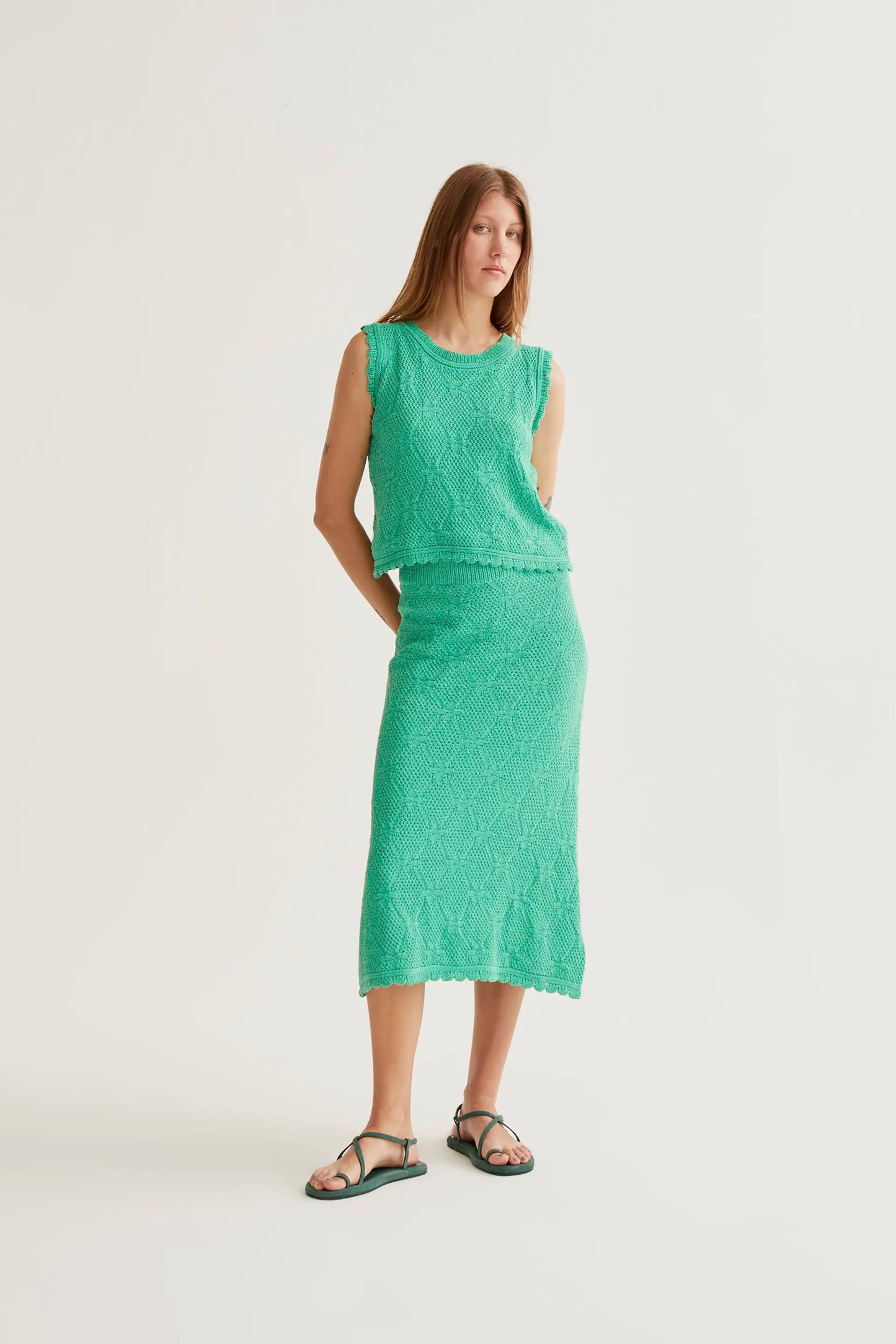 Falda midi con bordado encadenado verde