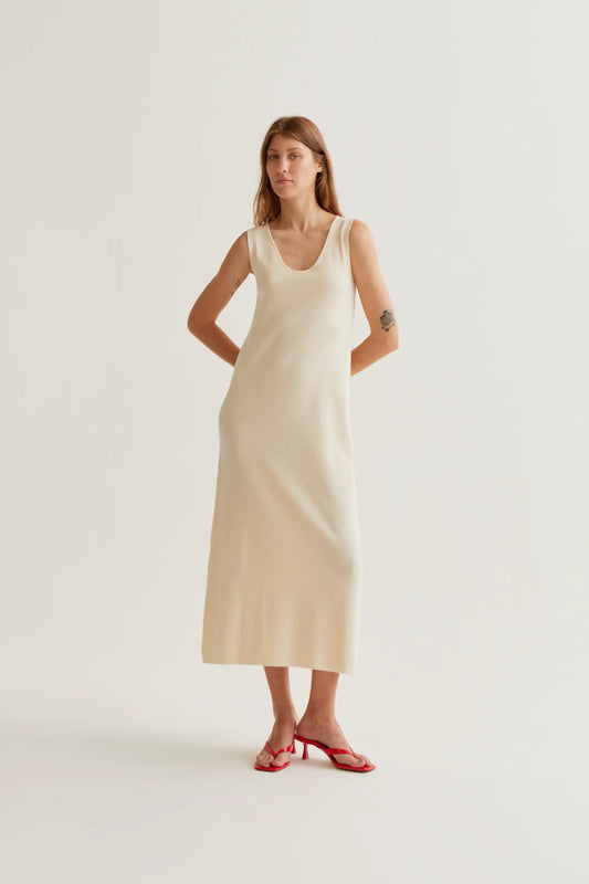Vestido largo de punto blanco roto