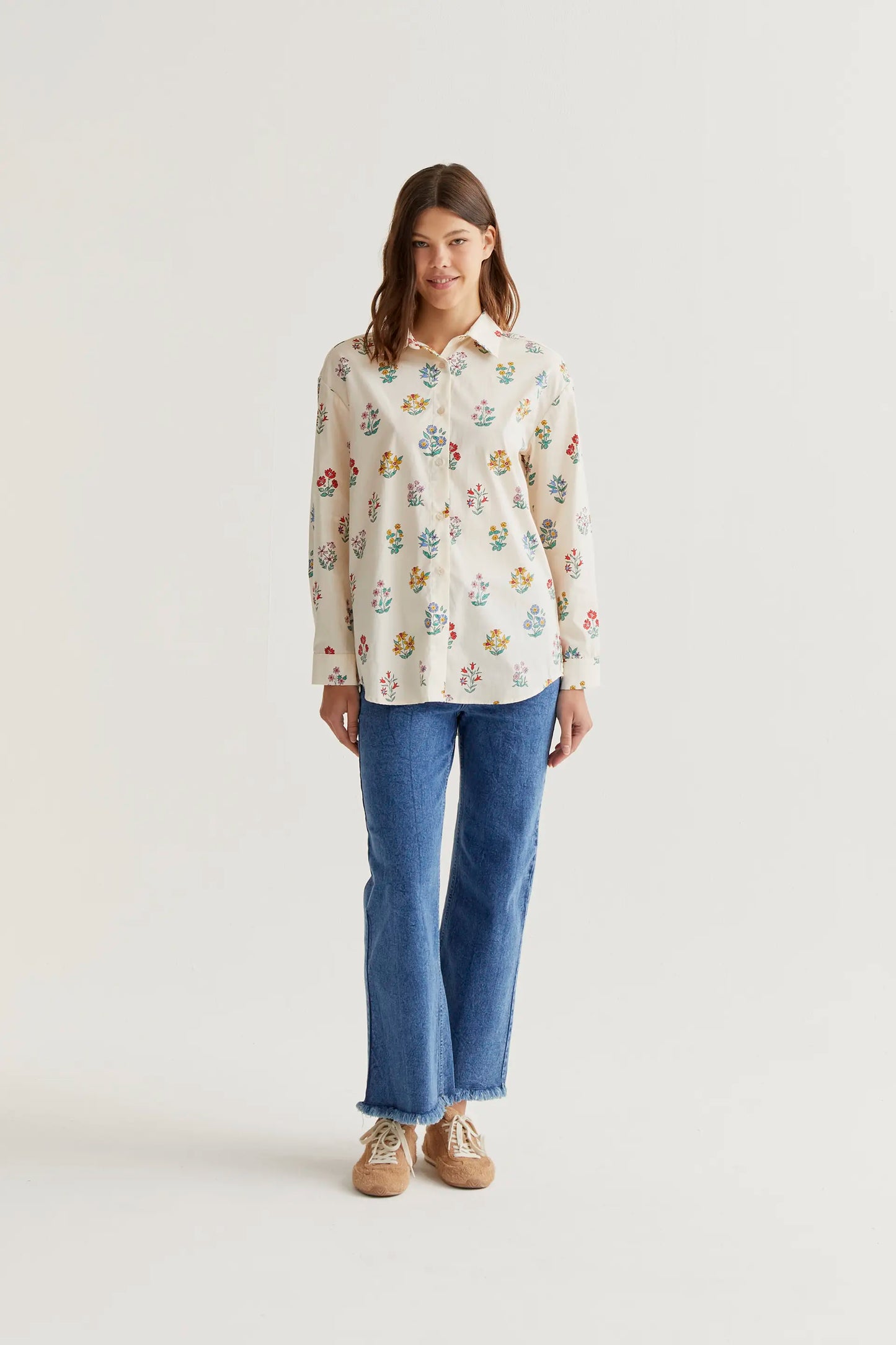 Shirt with gardener print