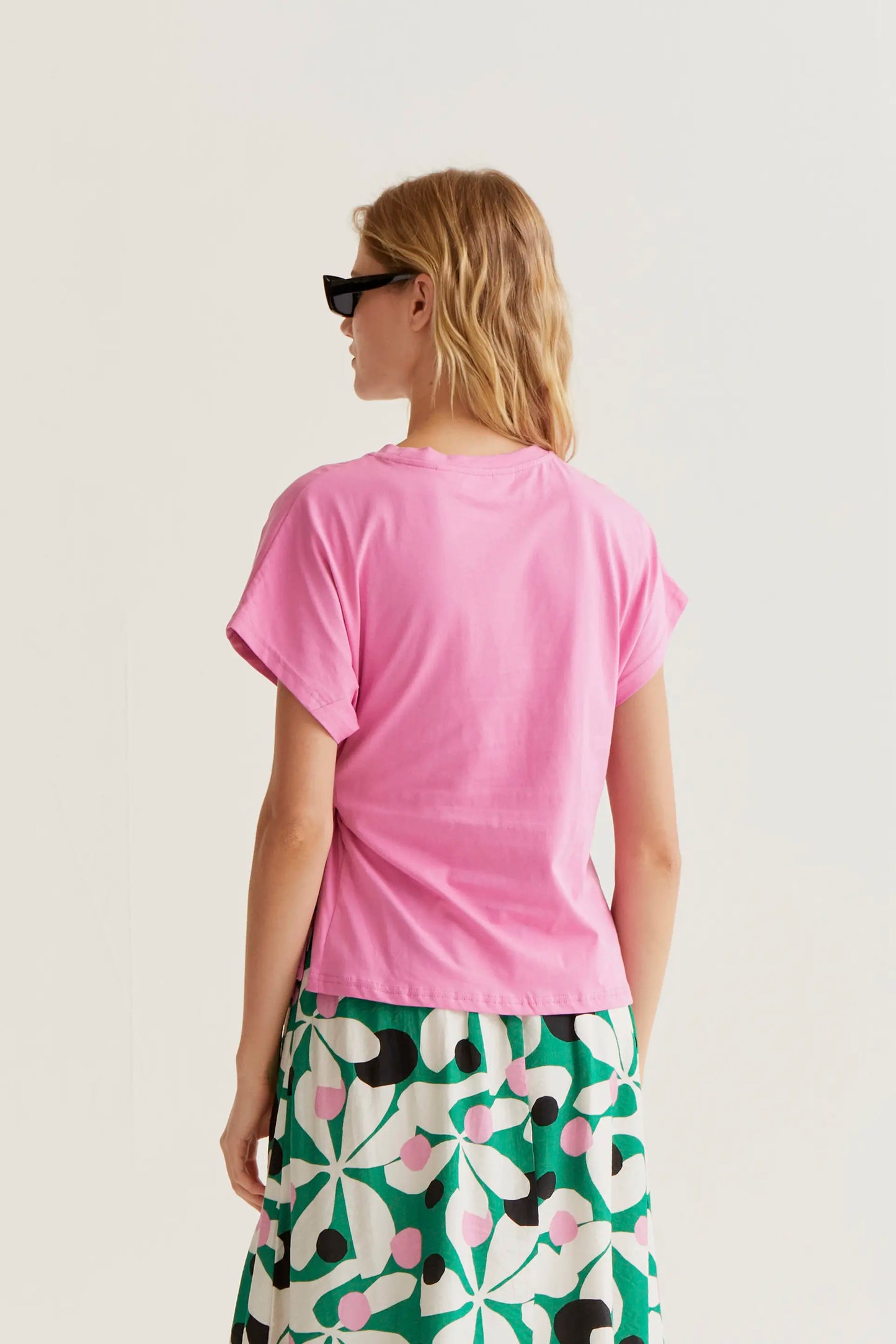 100% cotton pink t-shirt with side knot