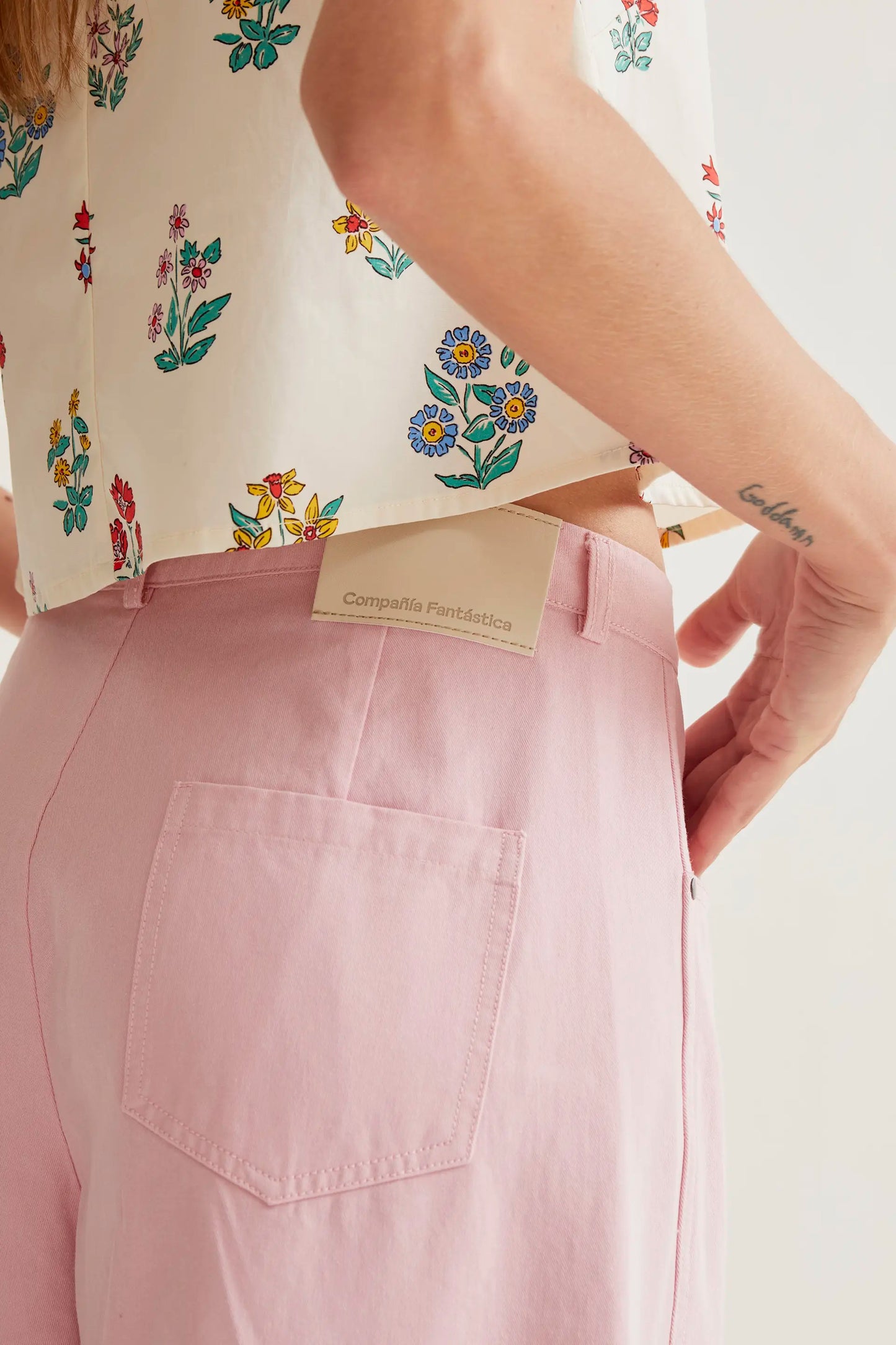Pantalón wide leg rosa