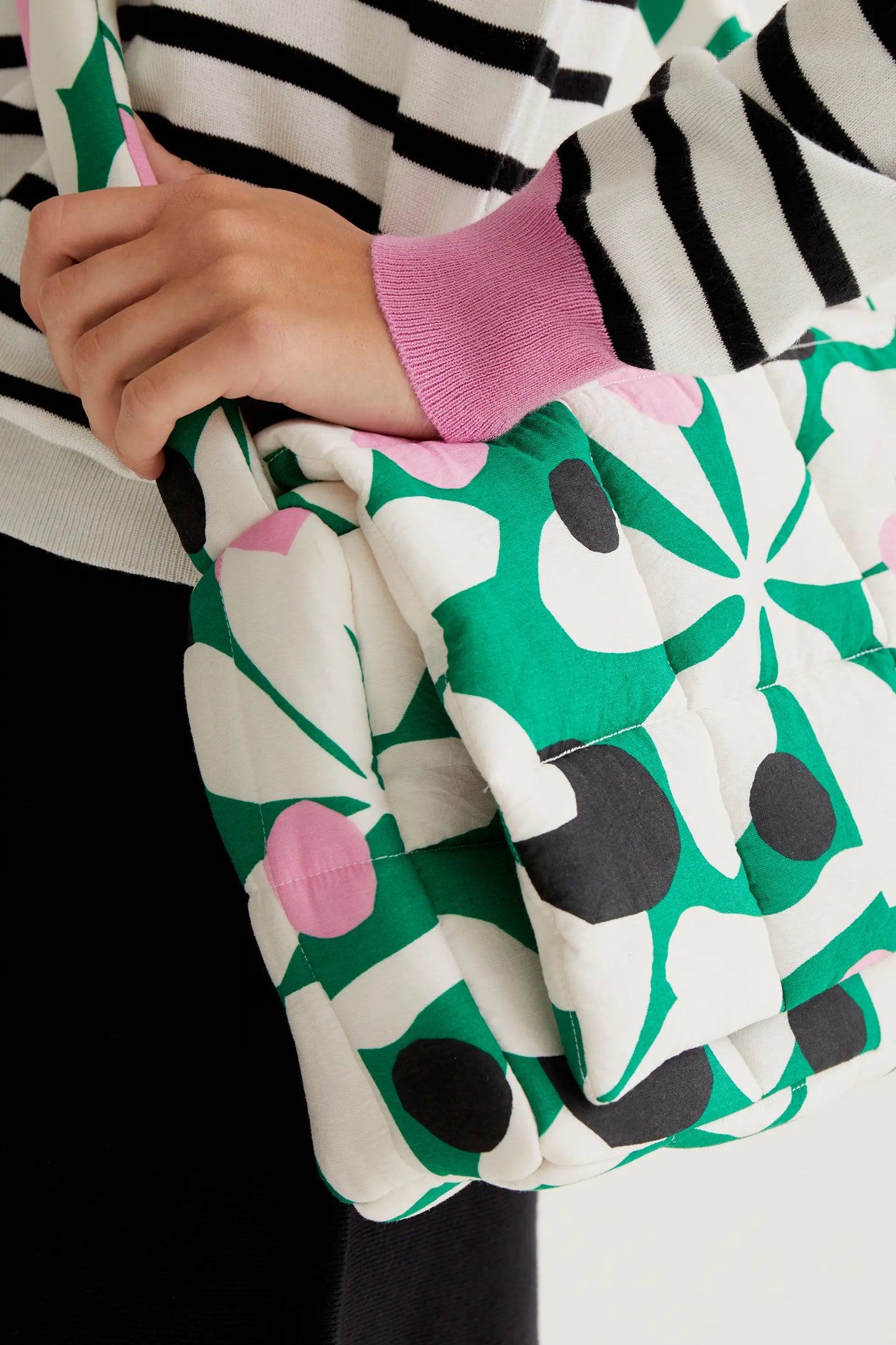 Bolso acolchado con estampado Hosta