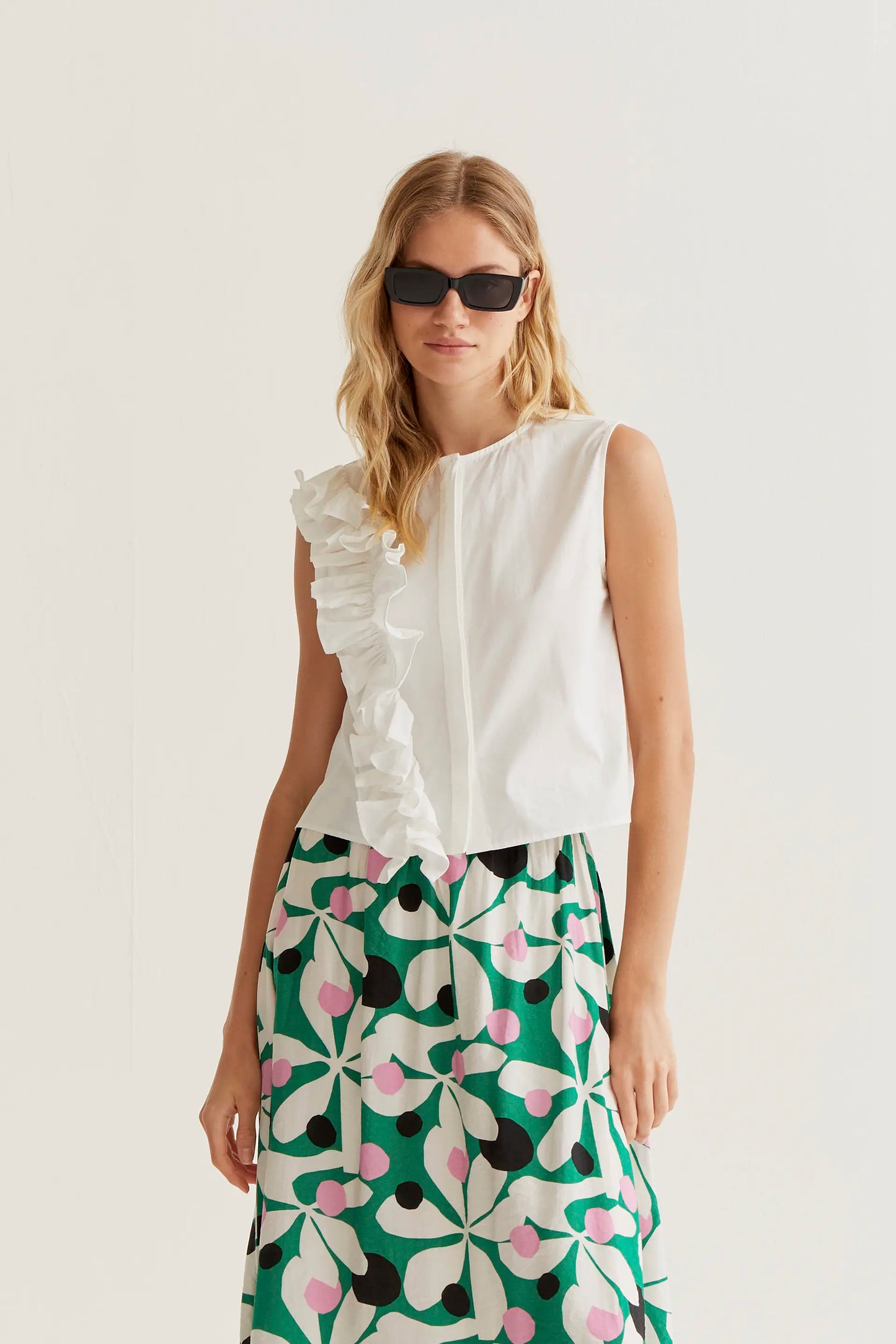 100% cotton white top with ruffle