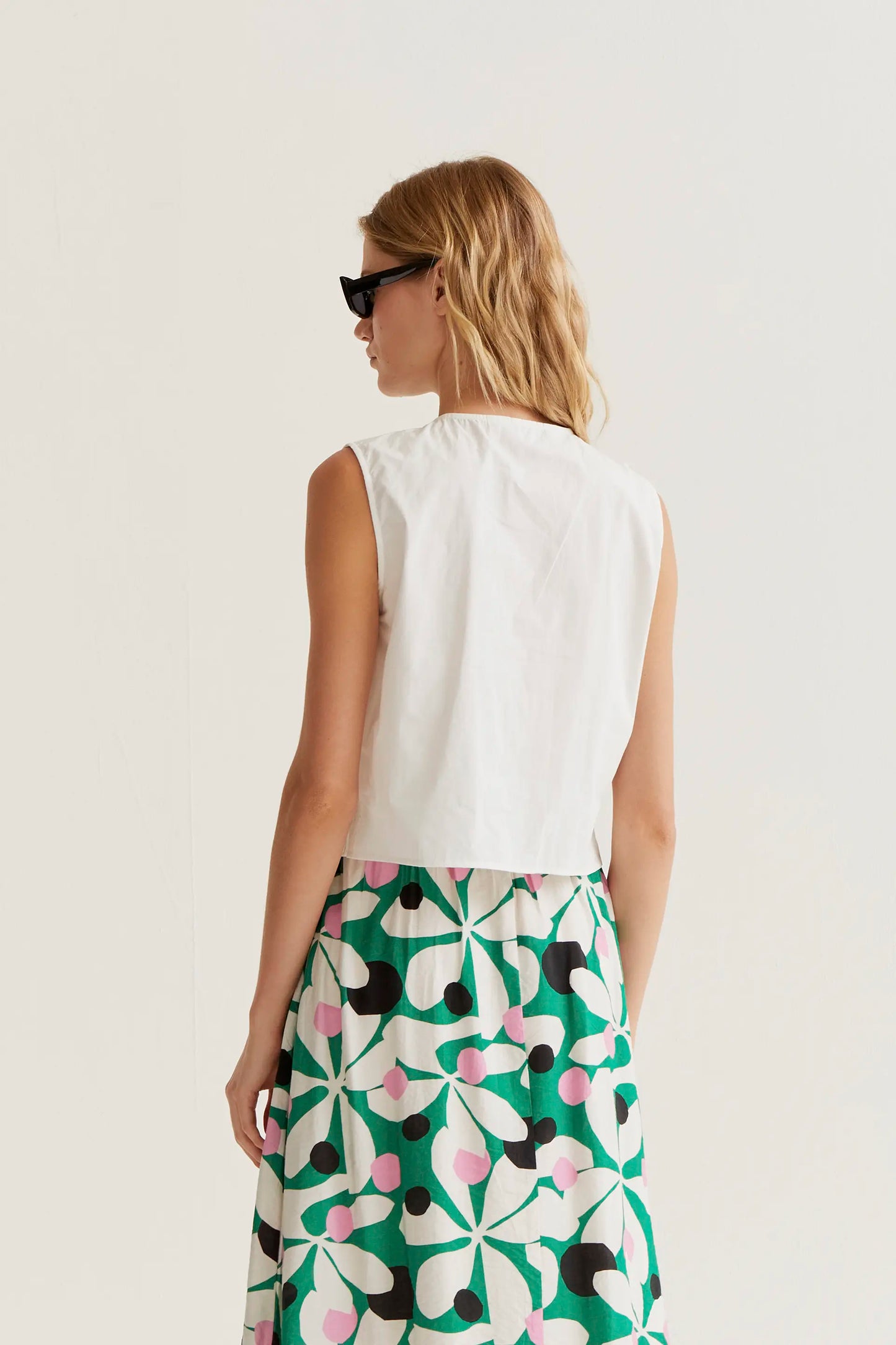 100% cotton white top with ruffle