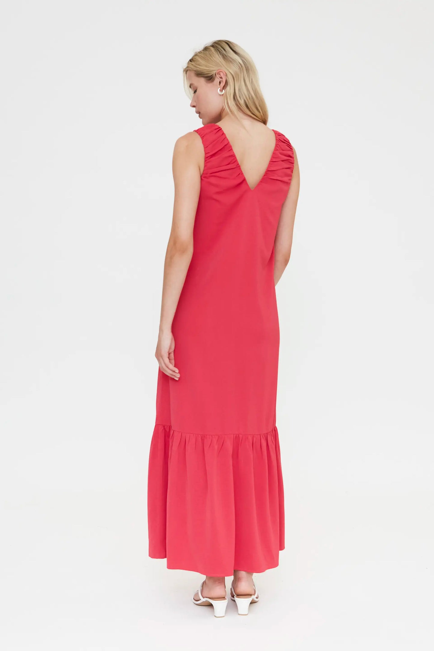 Abito lungo fucsia con scollo a V