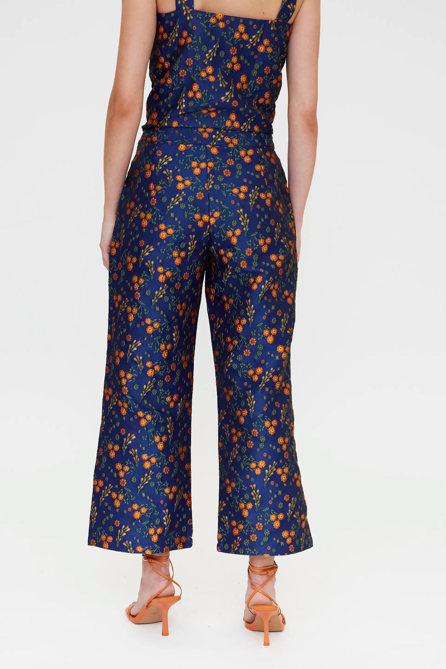 Trousers with Flowers Jacquard print