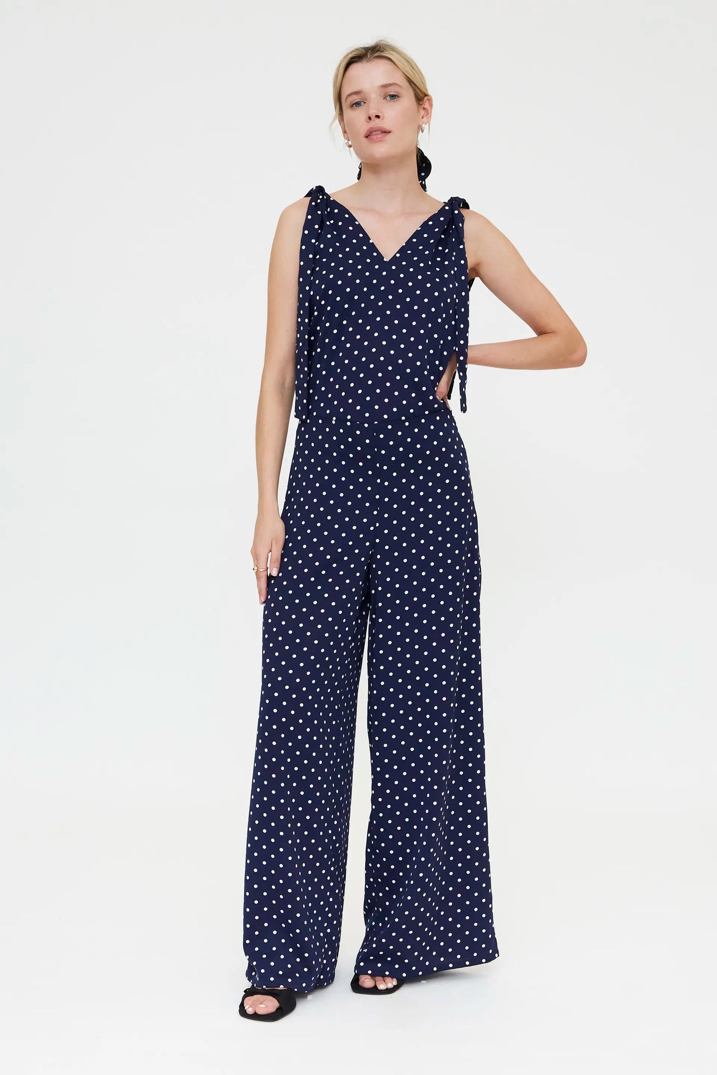 Top con estampado mini dots azul marino