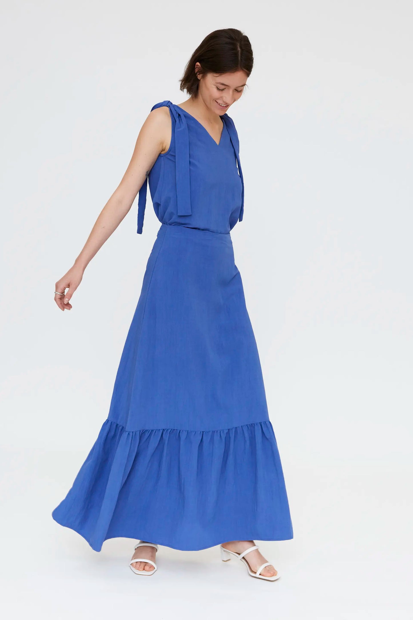 Long blue skirt with ruffles